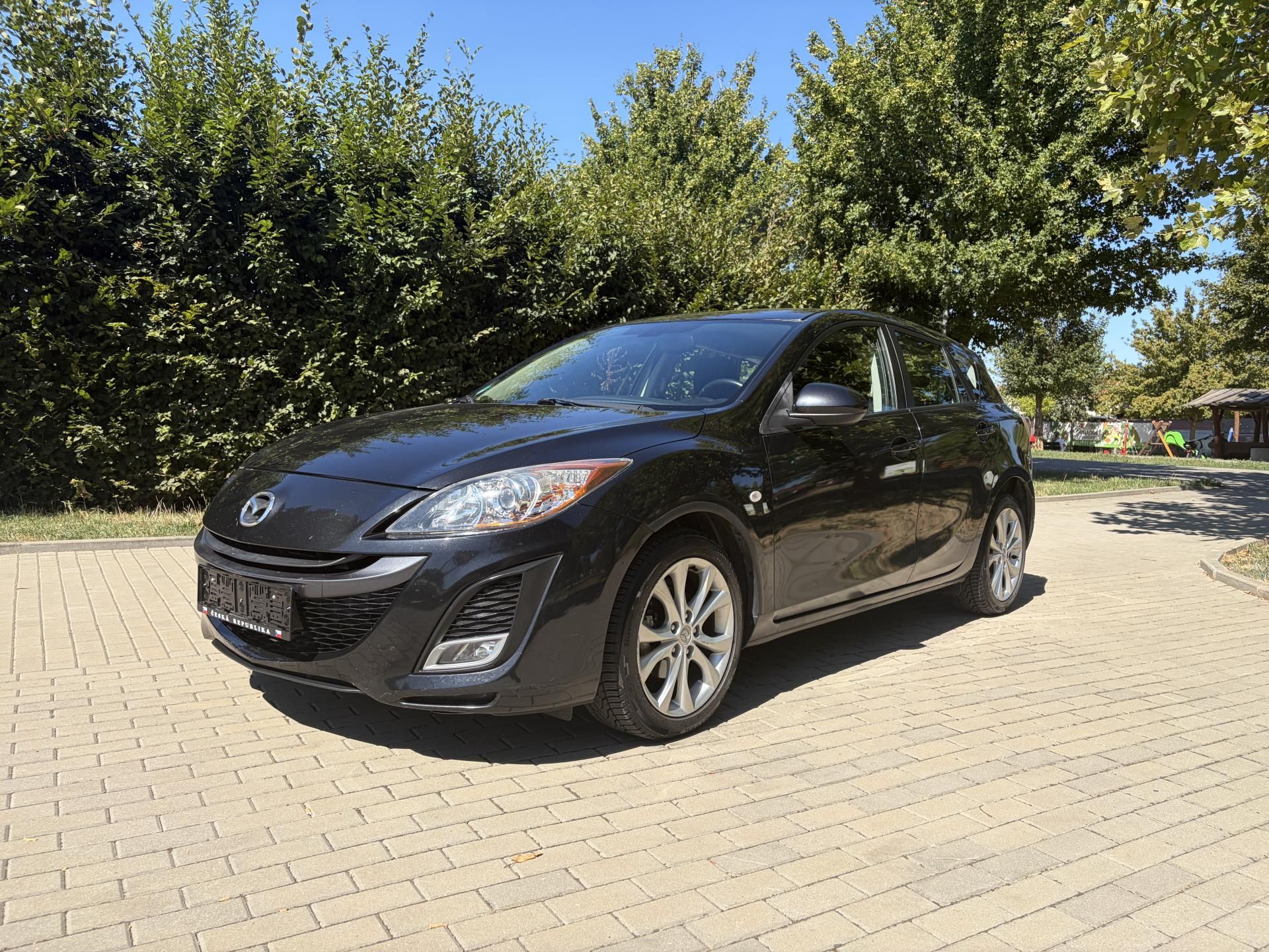 Mazda 3, 1.6 90th Anniversary - fotka 3