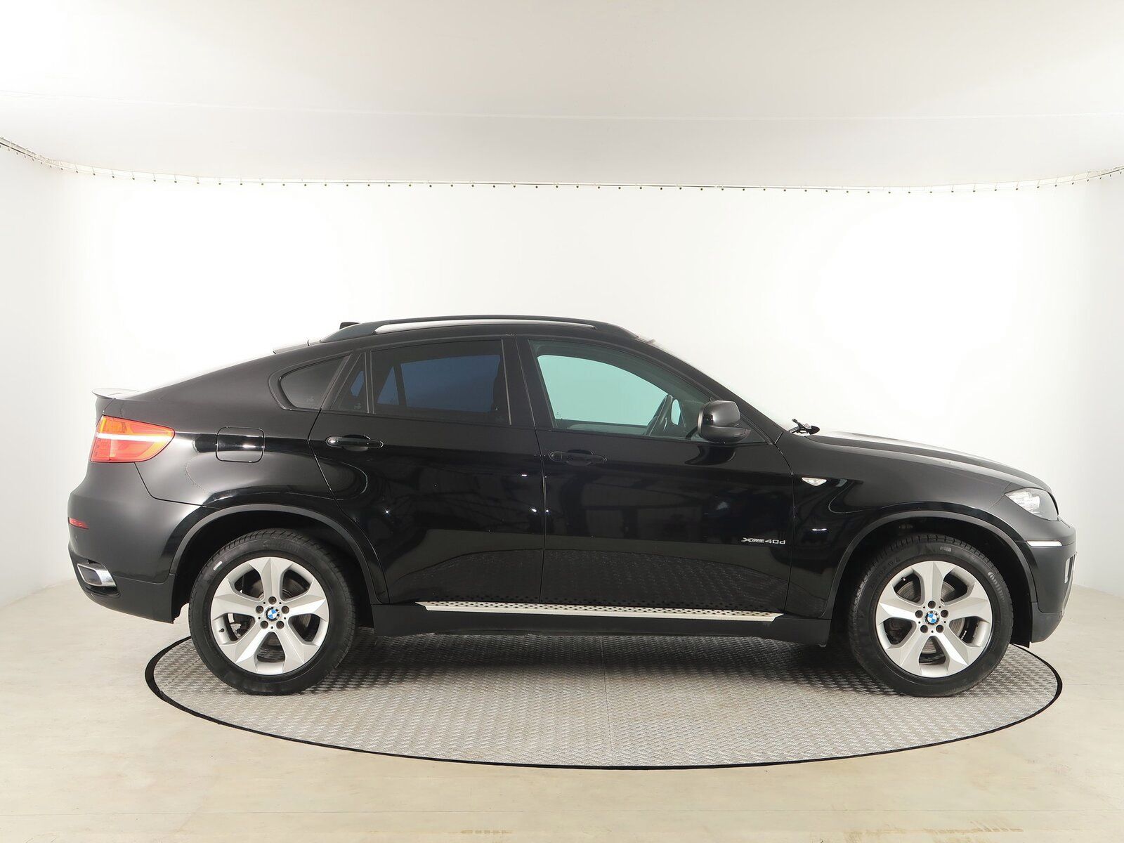 BMW X6, xDrive40d, 4X4, Automat - fotka 6