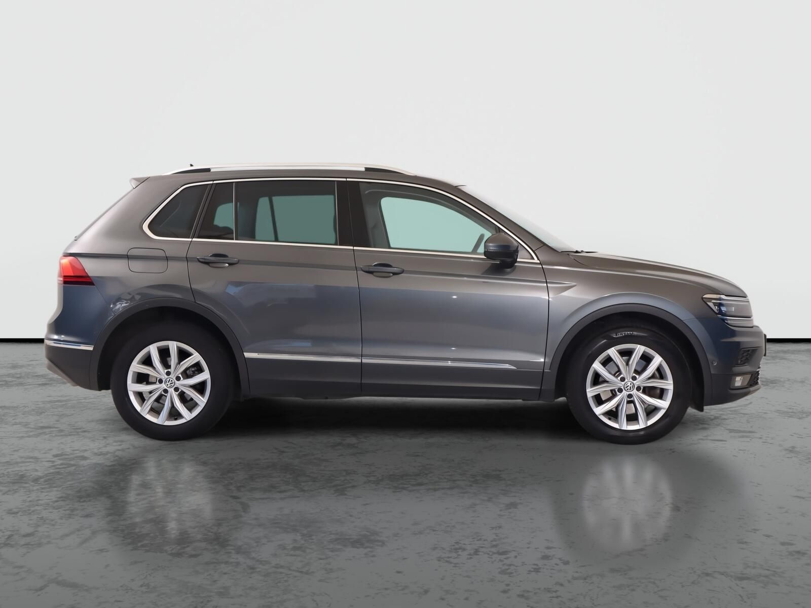 Volkswagen Tiguan, 2.0 TSI, 4X4, Automat - fotka 6
