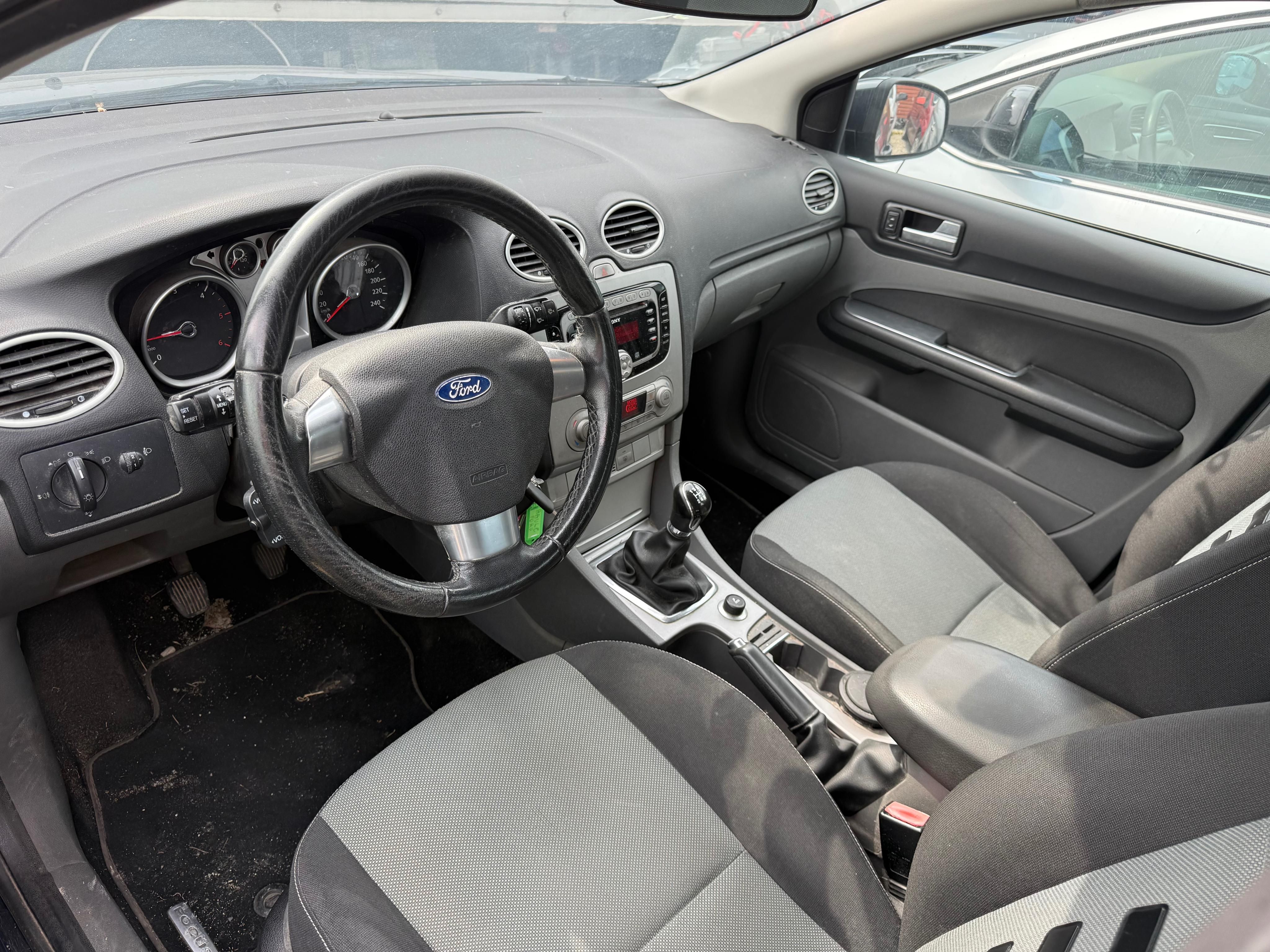 Ford Focus, Combi 1,6 TDCi 80 KW...Klima - fotka 5