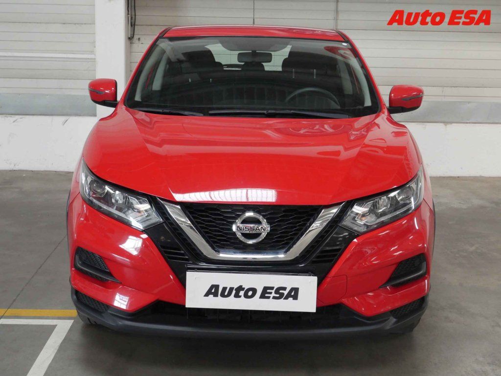 Nissan Qashqai, 1.3 DIG-T,ČR,AC,temp - fotka 2