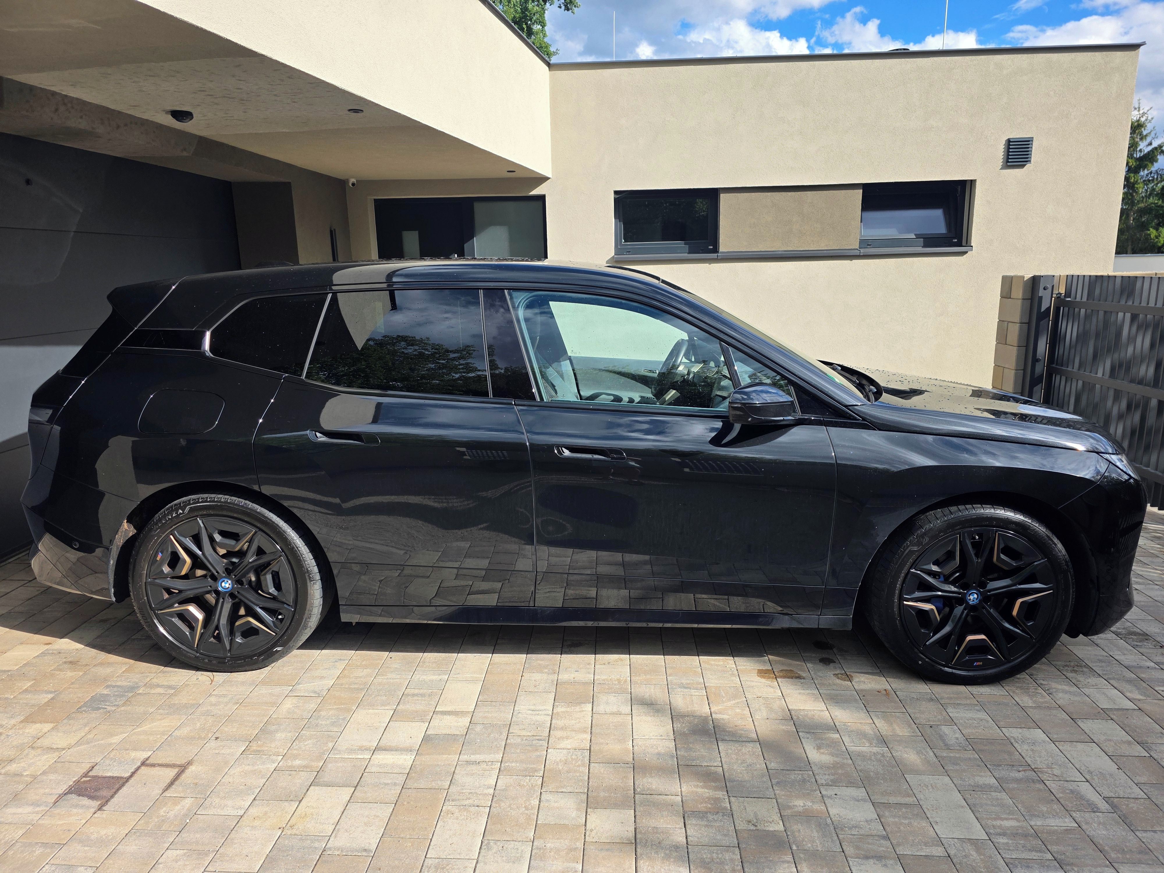 BMW iX, SPORT, Servis, DPH, H&K - fotka 6