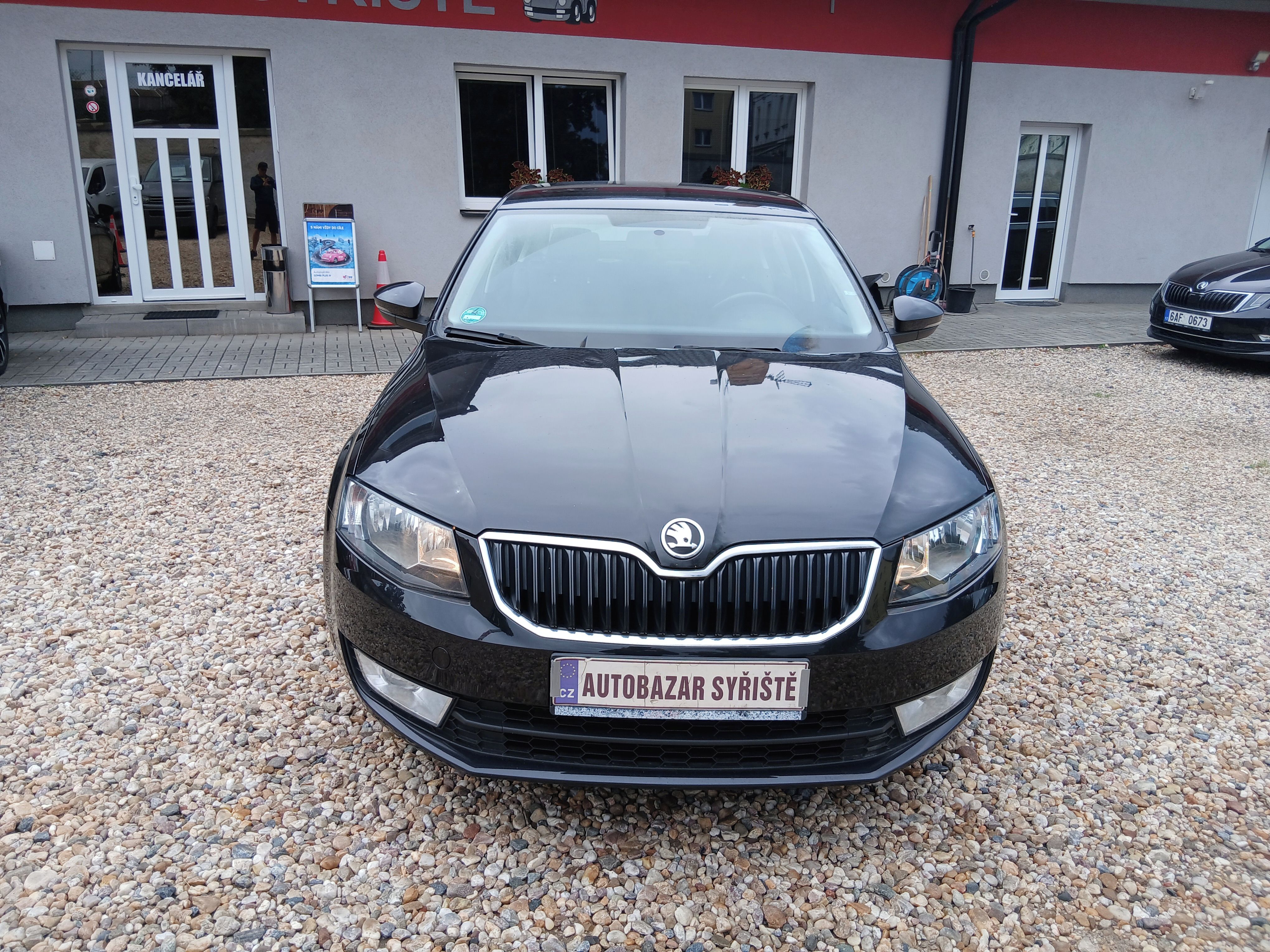 Škoda Octavia, 2.0TDi 110KW DPH, ČR, S.Kniha - fotka 2