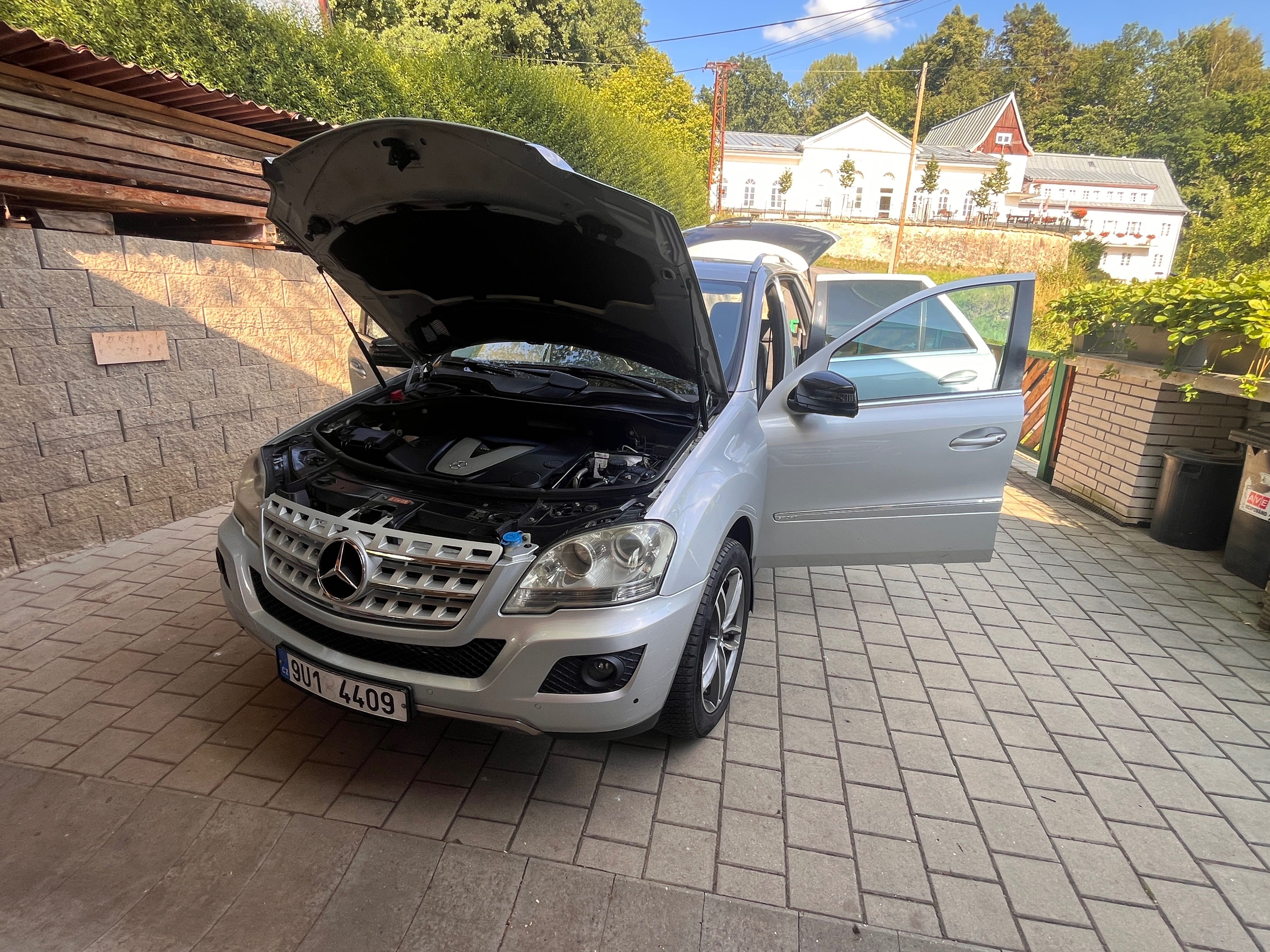 Mercedes-Benz ML, Mercedes-Benz ML 350 CDI 4MATI - fotka 5