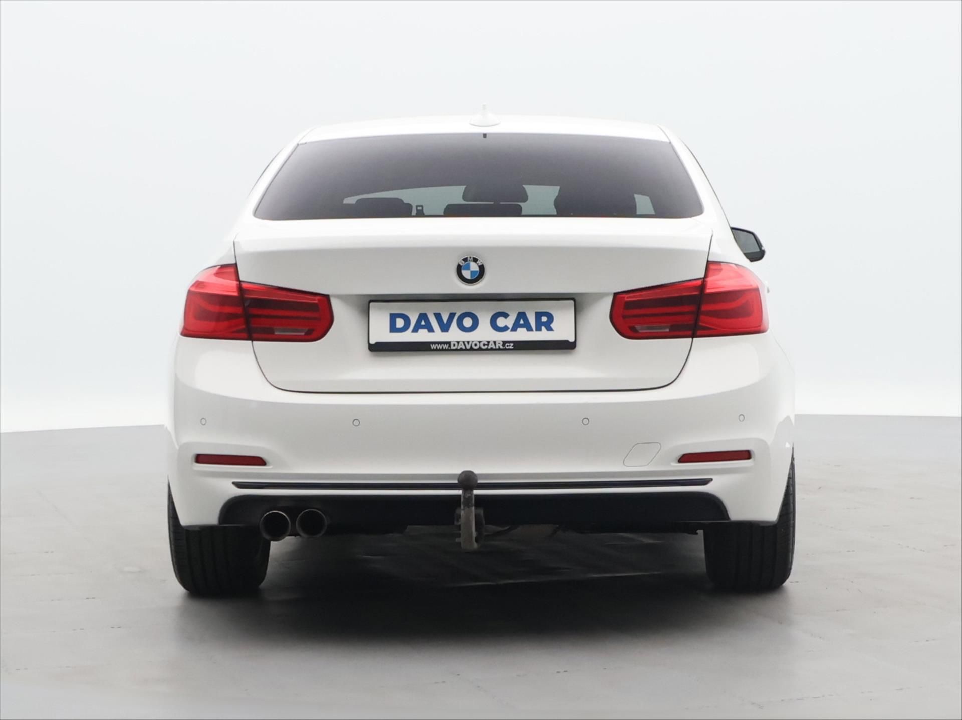 BMW Řada 3, 2,0 320i 135kW CZ xDrive Sport - fotka 6