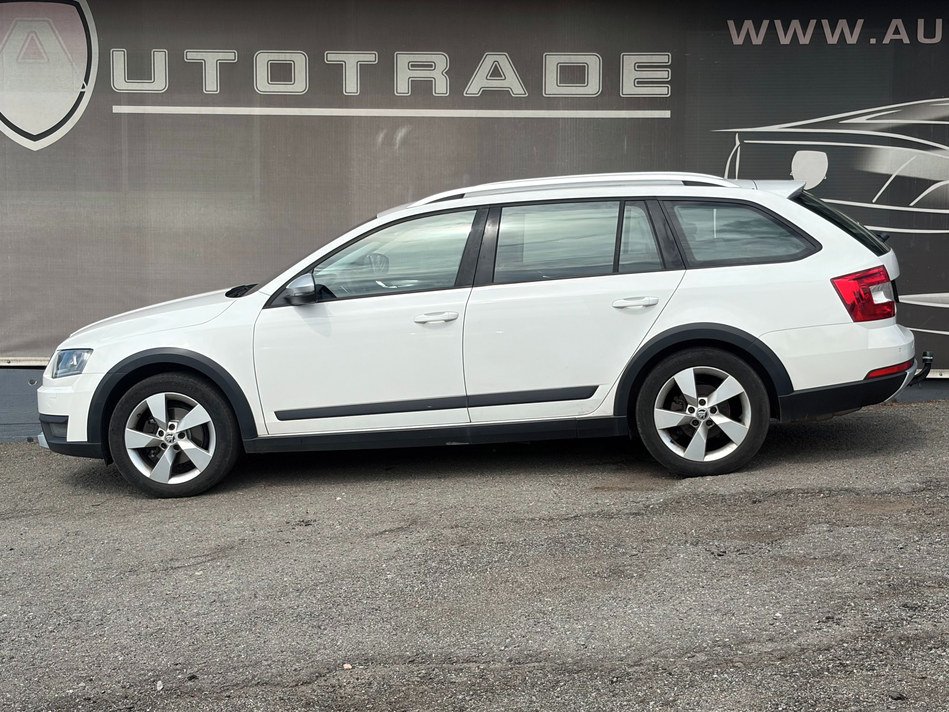 Škoda Octavia, SCOUT 2.0 TDi 110kW, Tažné - fotka 2