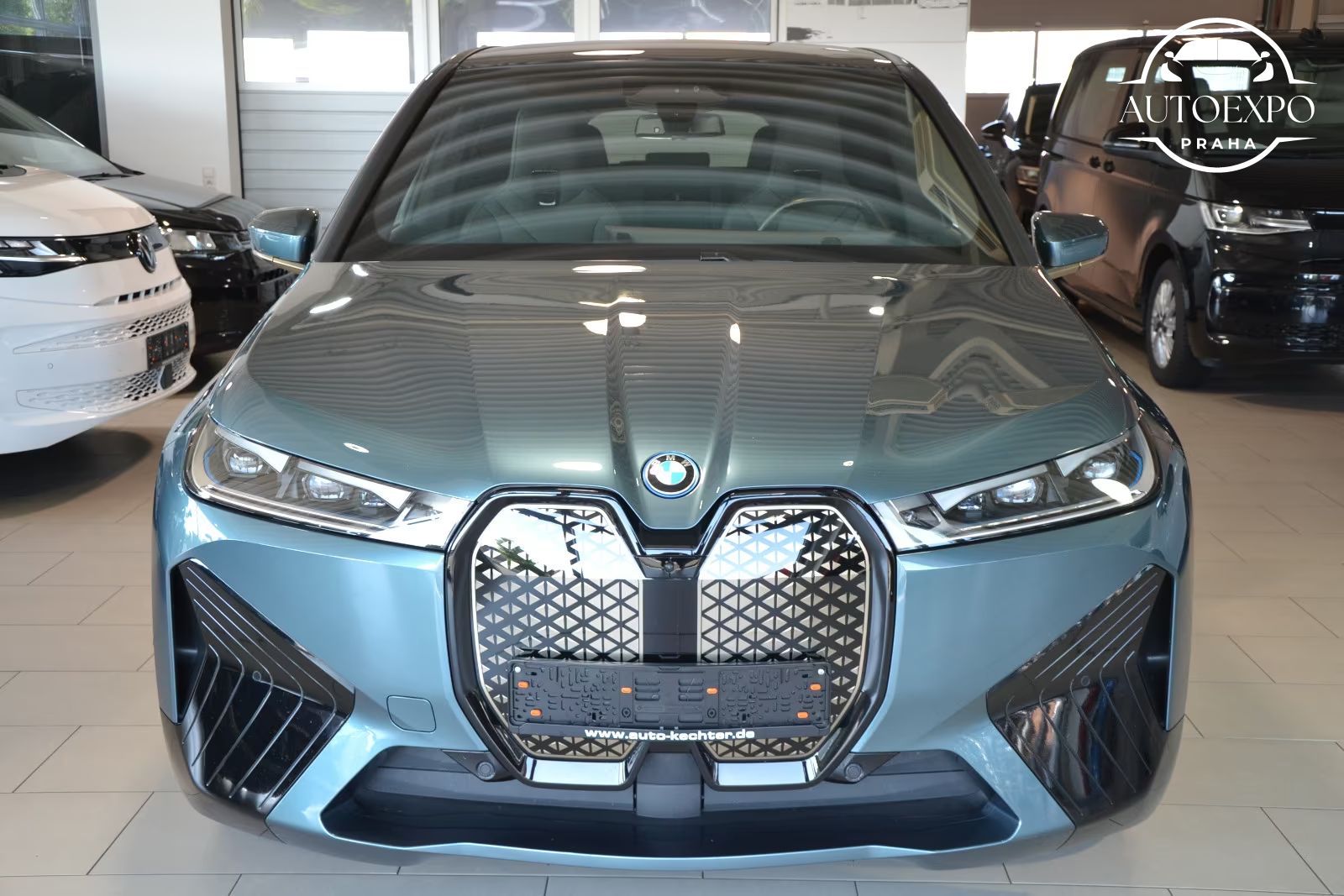 BMW iX, 50 xDrive Sport* - fotka 5