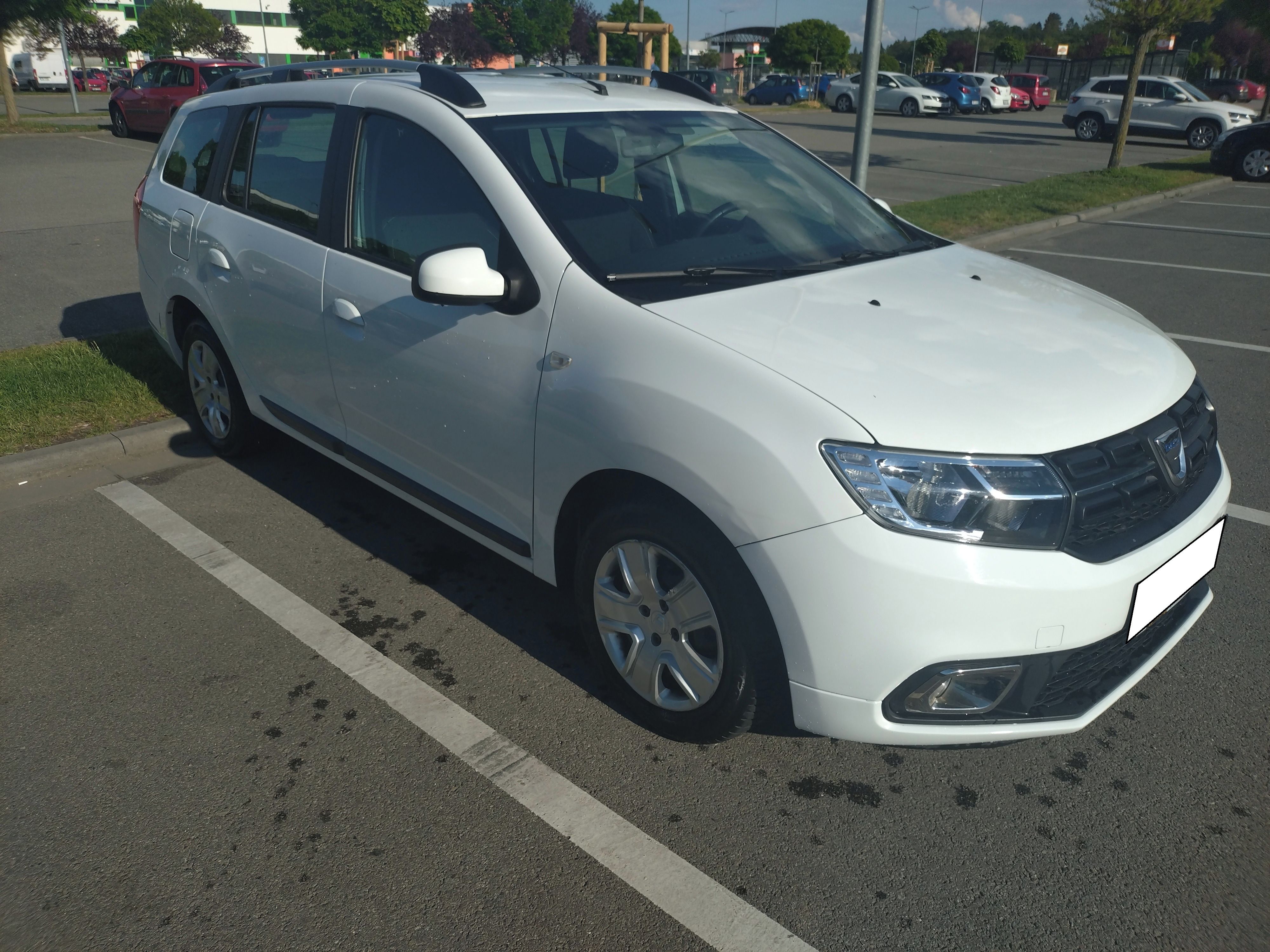 Dacia Logan - fotka 4