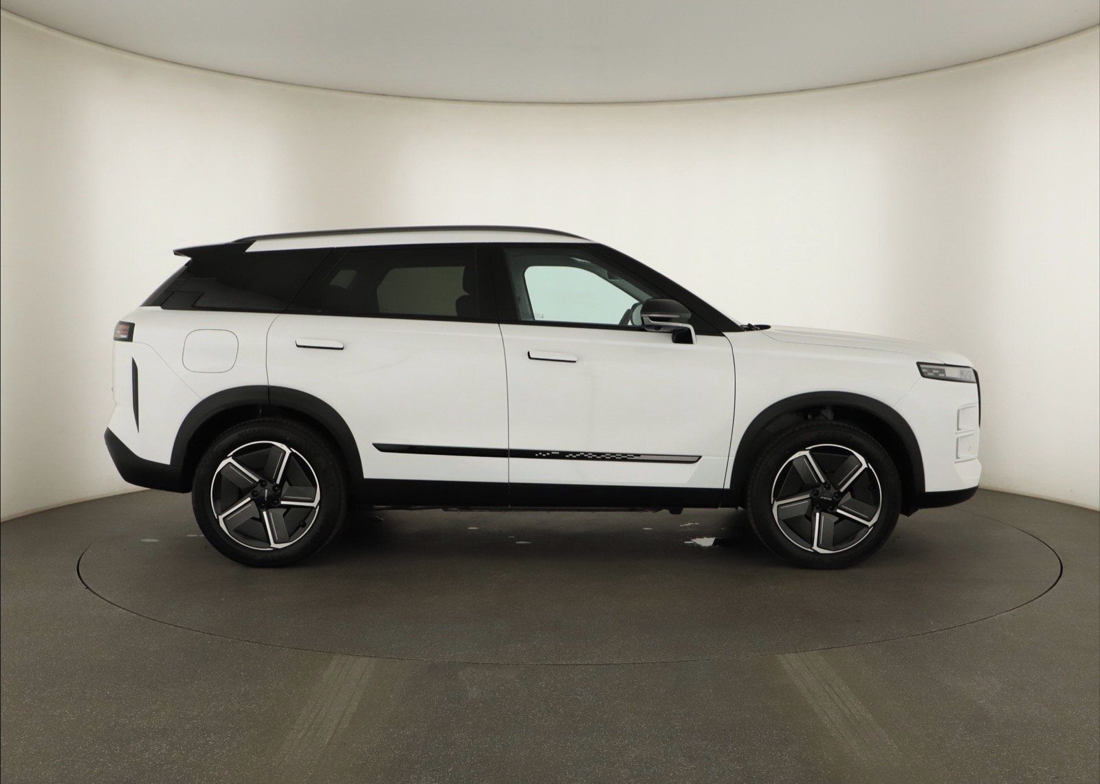 Jaecoo 7, 1.5 TGDI PHEV, 360° kamera - fotka 6