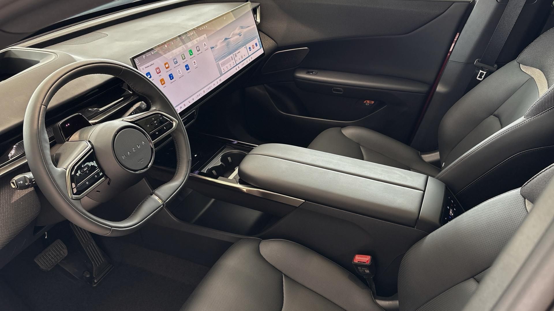 Mazda CX-6e, Takumi černá kůže 21´´ kola - fotka 6