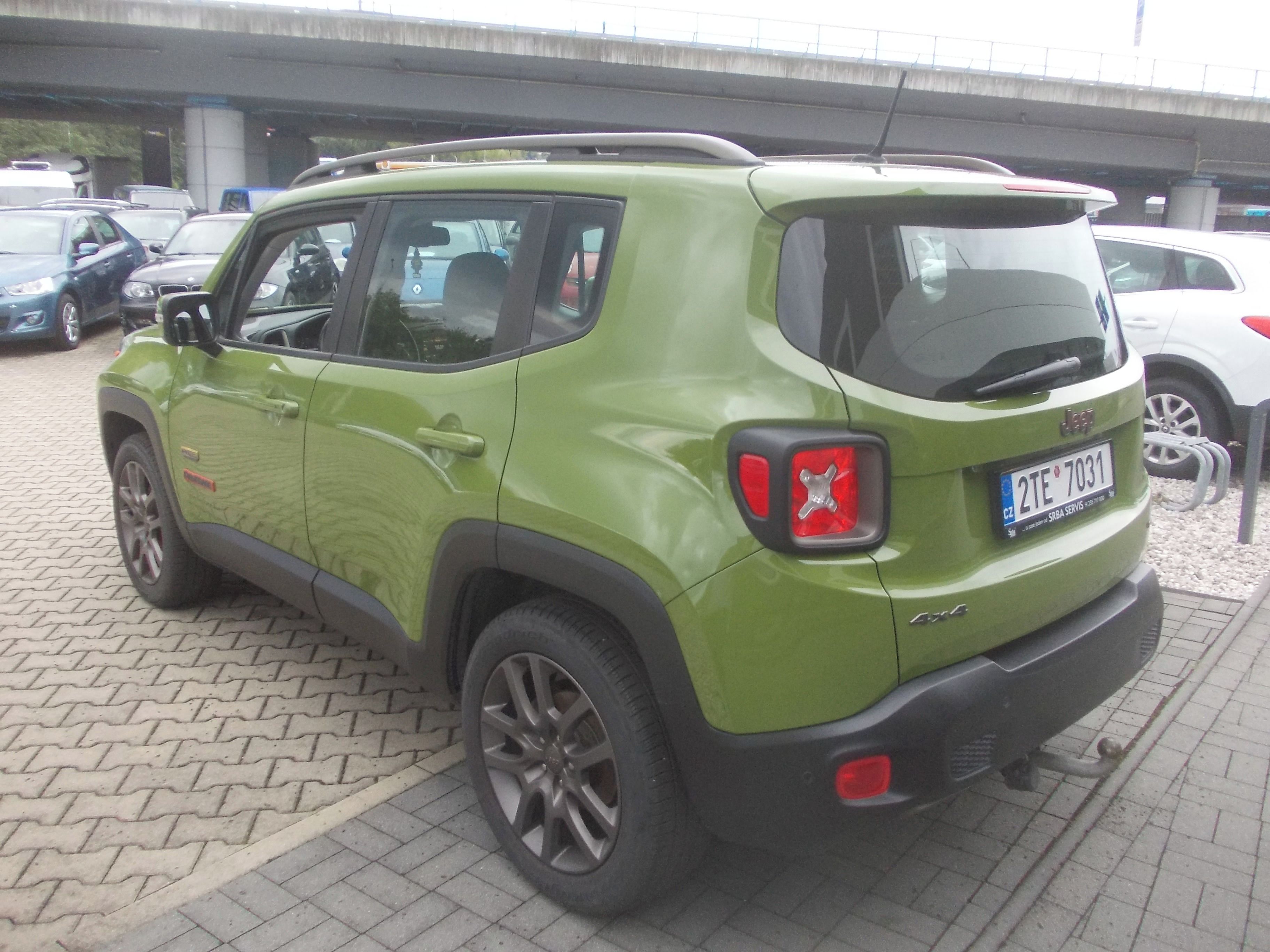 Jeep Renegade, 2.0JTD AUTOMAT 4x4 - fotka 4