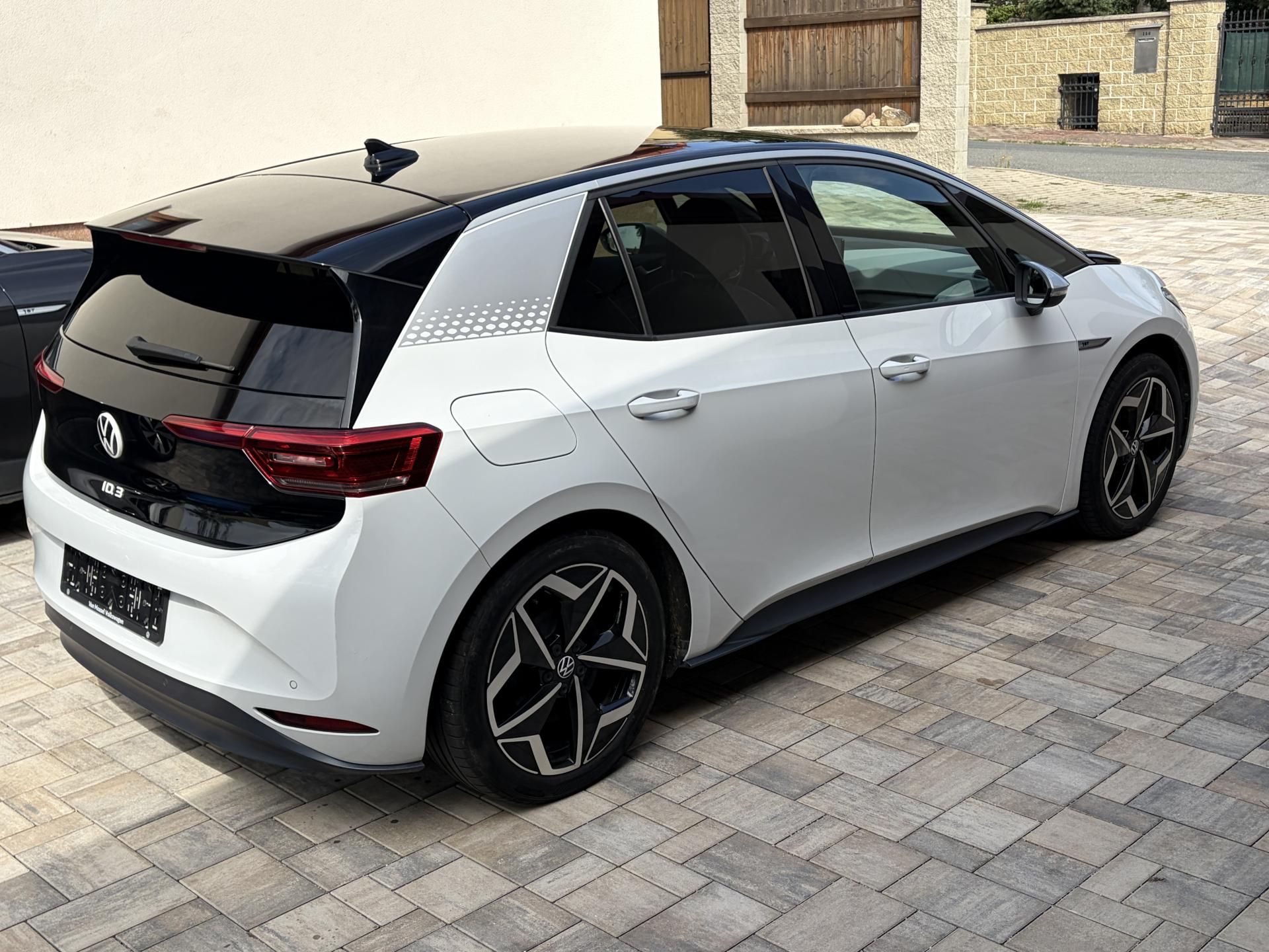 Volkswagen ID.3, 1st. 150kw, 62kwh, SOH 88% - fotka 3