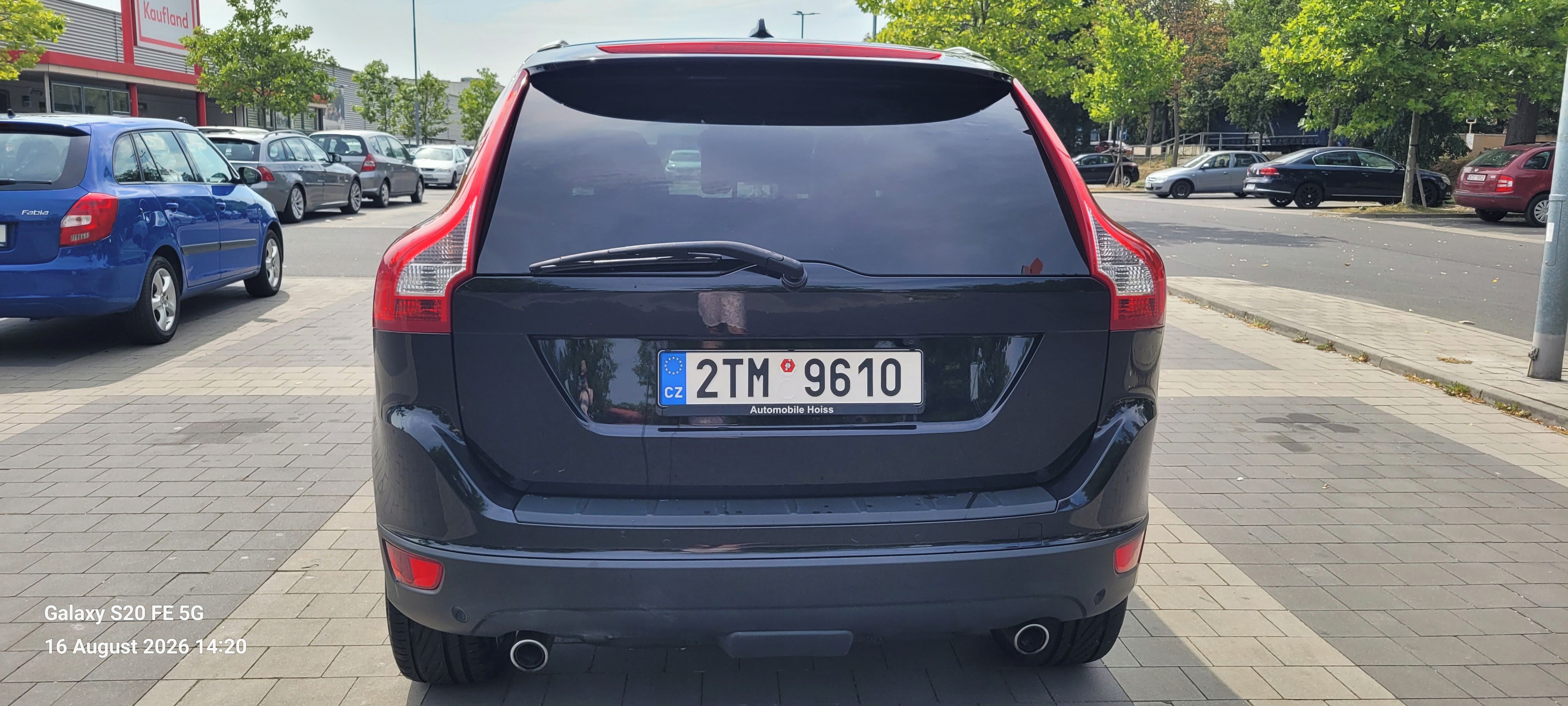 Volvo XC60 - fotka 2