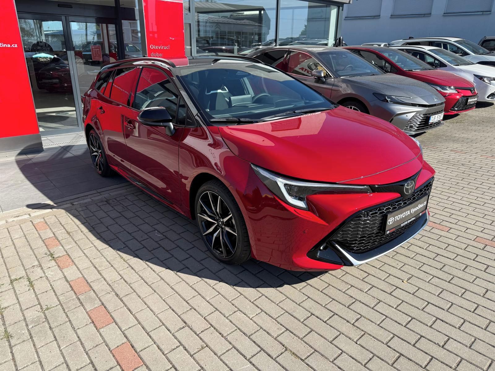 Toyota Corolla, 1.8HEV 140PS GR Sport JBL - fotka 2