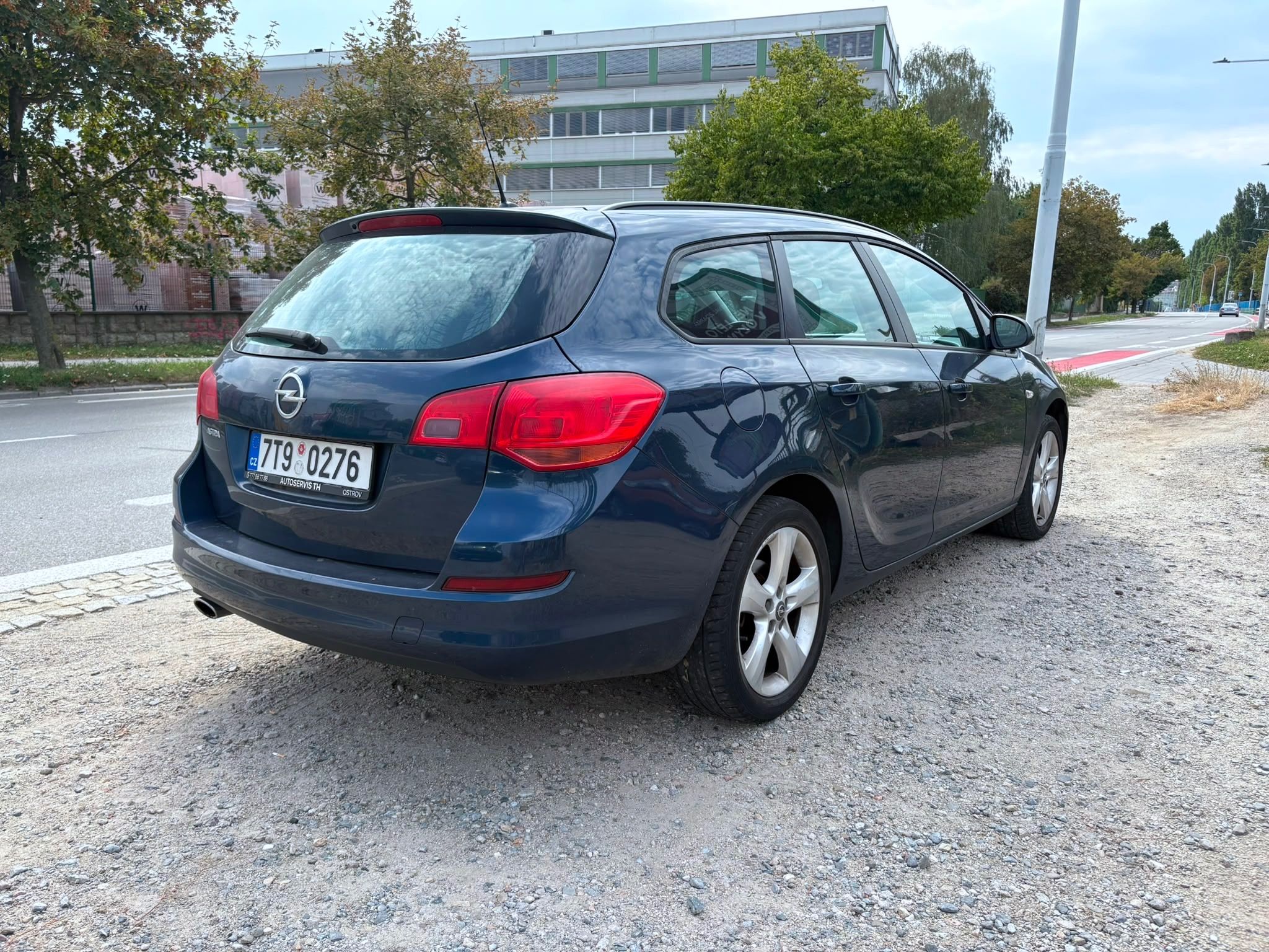 Opel Astra, 1,4 Sports Tourer - fotka 6