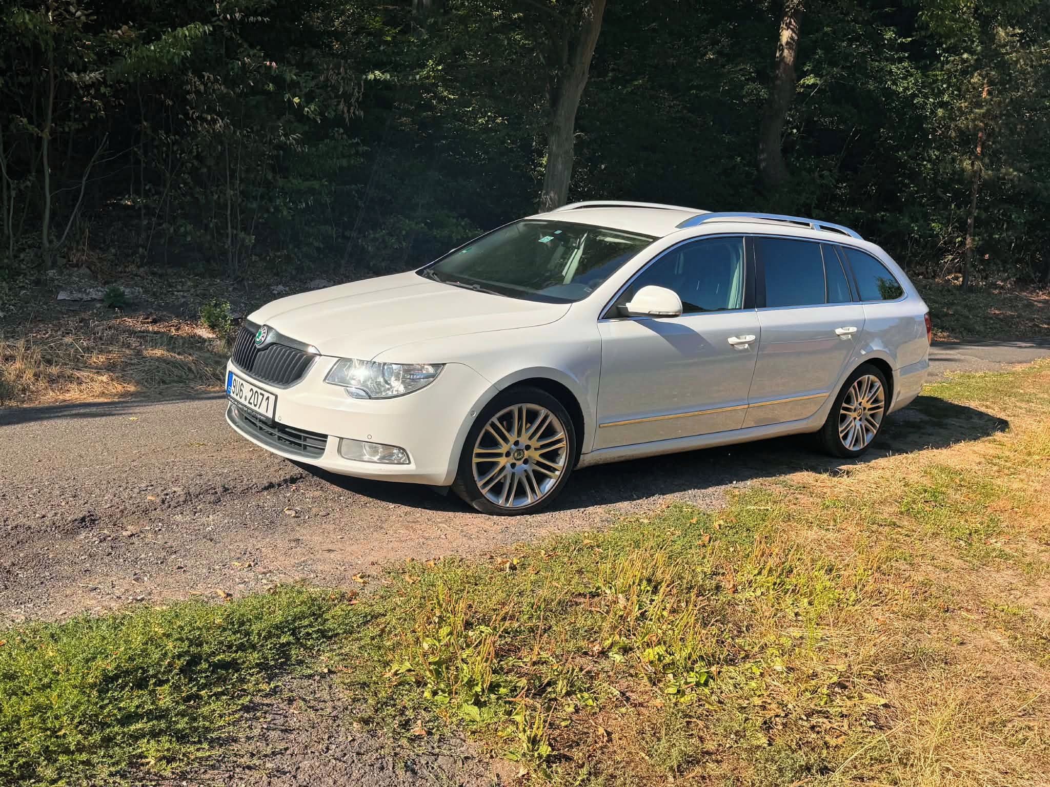 Škoda Superb - fotka 3