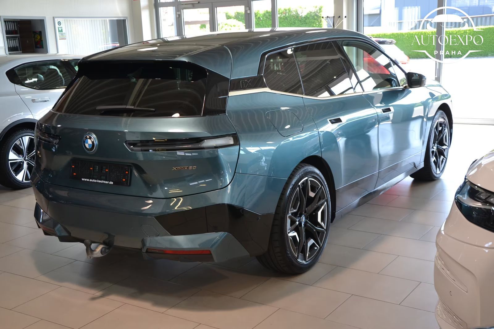BMW iX, 50 xDrive Sport* - fotka 4