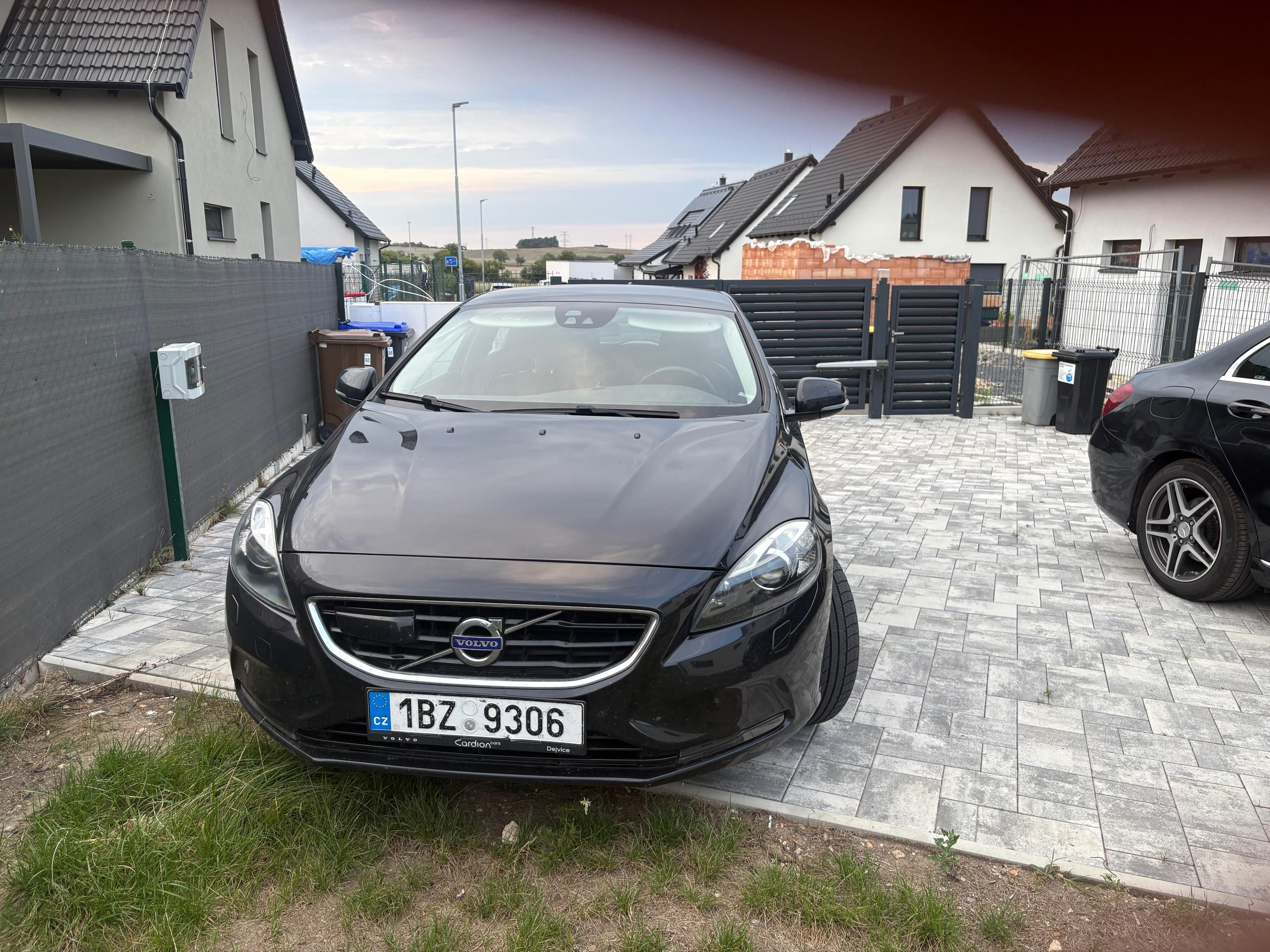 Volvo V40, Volvo V40 1.6D Momentum - fotka 6