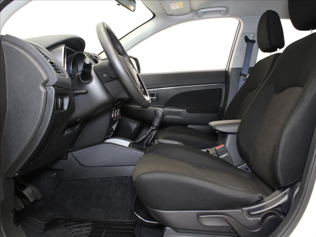 Mitsubishi ASX, 1,6 Mivec 86kW 1.maj.ČR 88tkm. - fotka 6