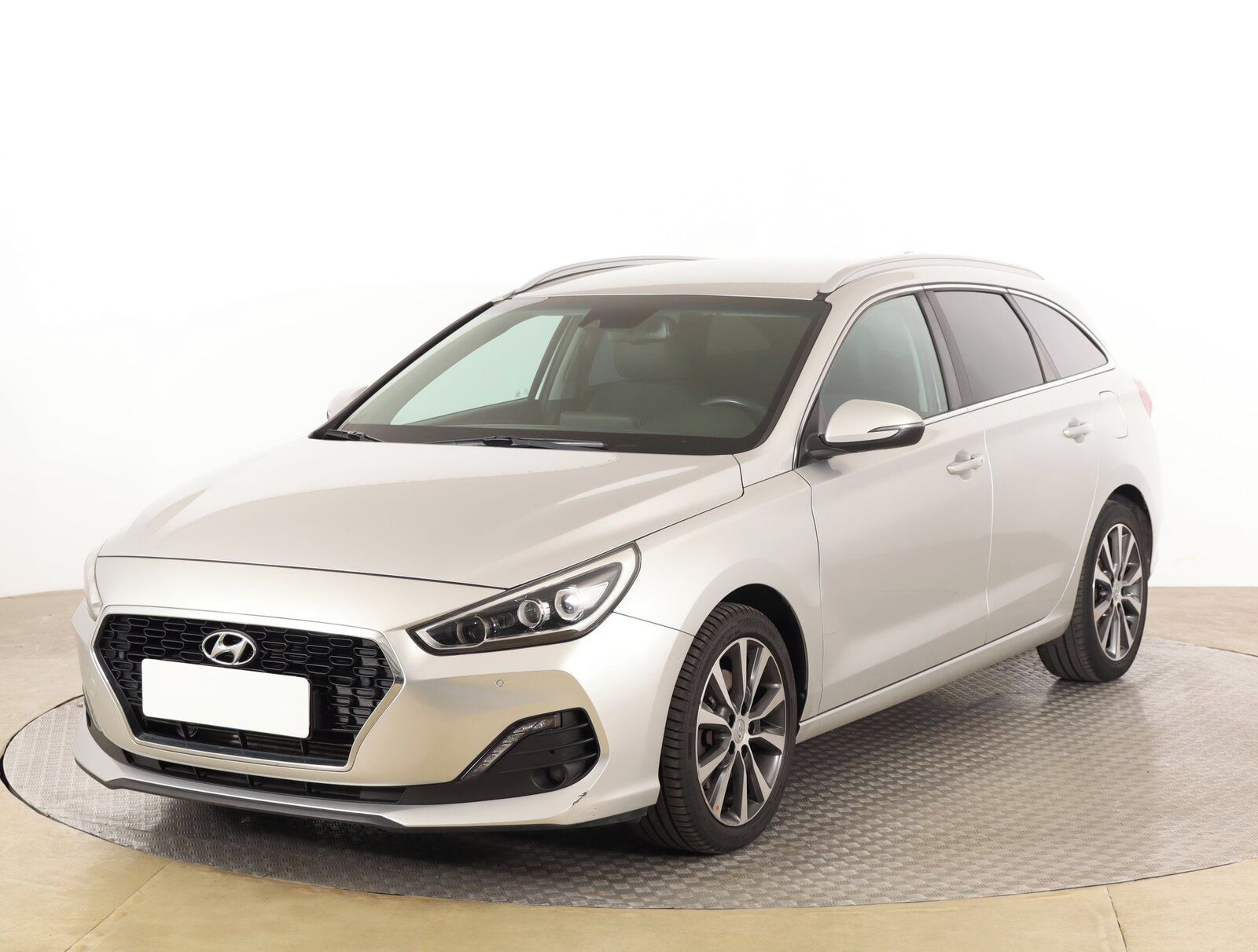 Hyundai i30, 1.4 T-GDI, Style, Automat - fotka 2