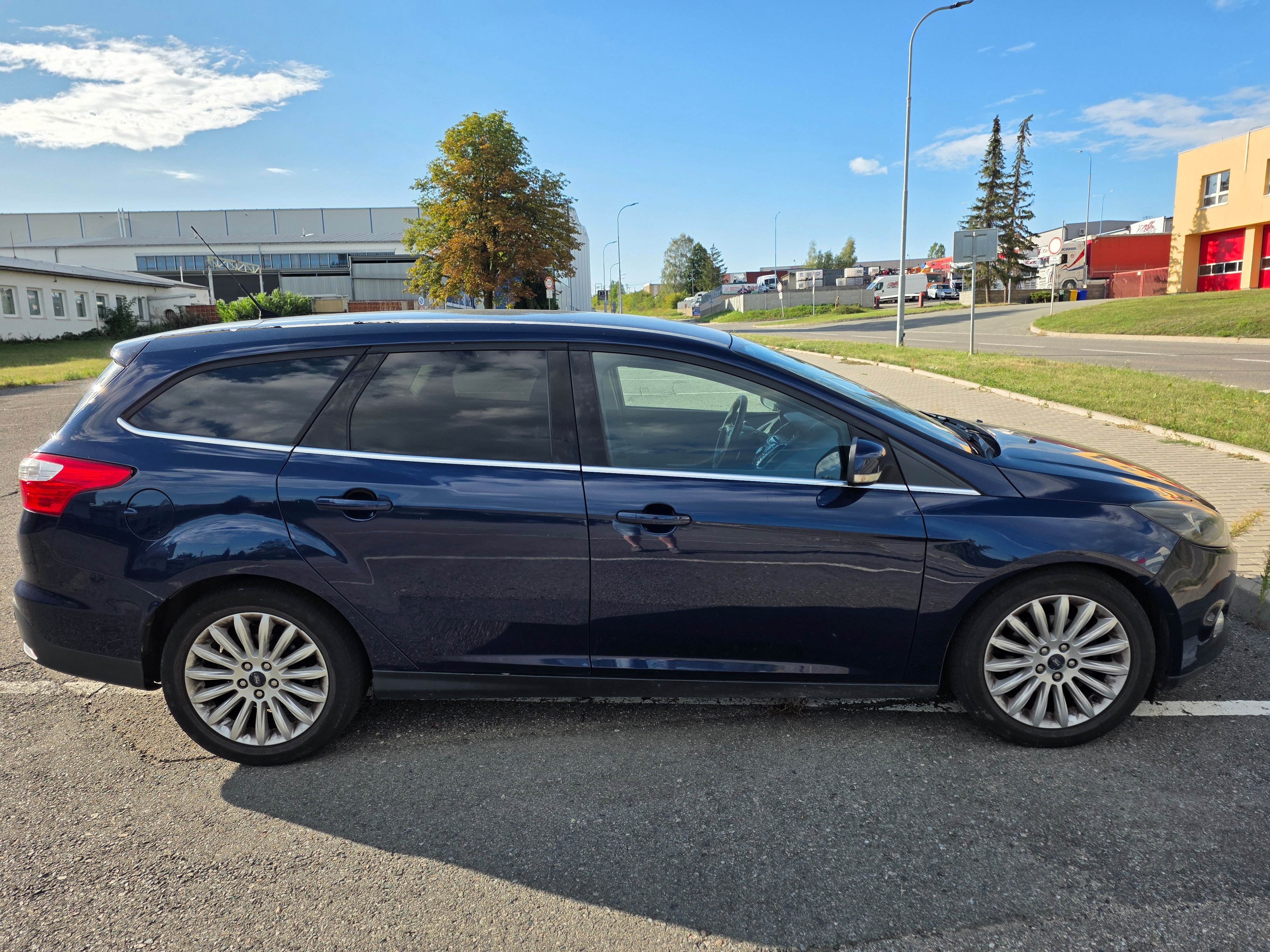 Ford Focus, 1.6 TDCi 85kW Titanium - fotka 5
