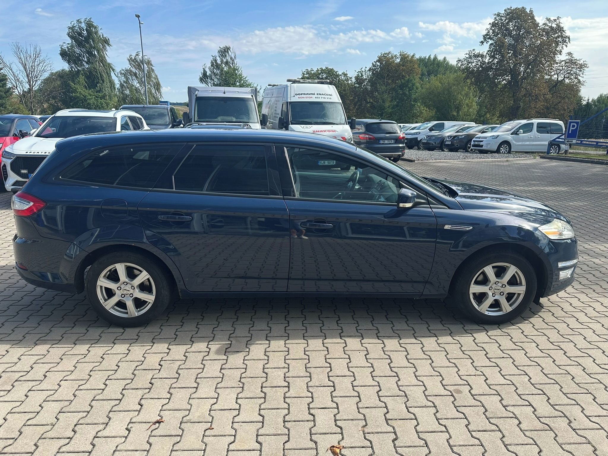 Ford Mondeo, Kombi 2,0D 103kW TREND - fotka 6