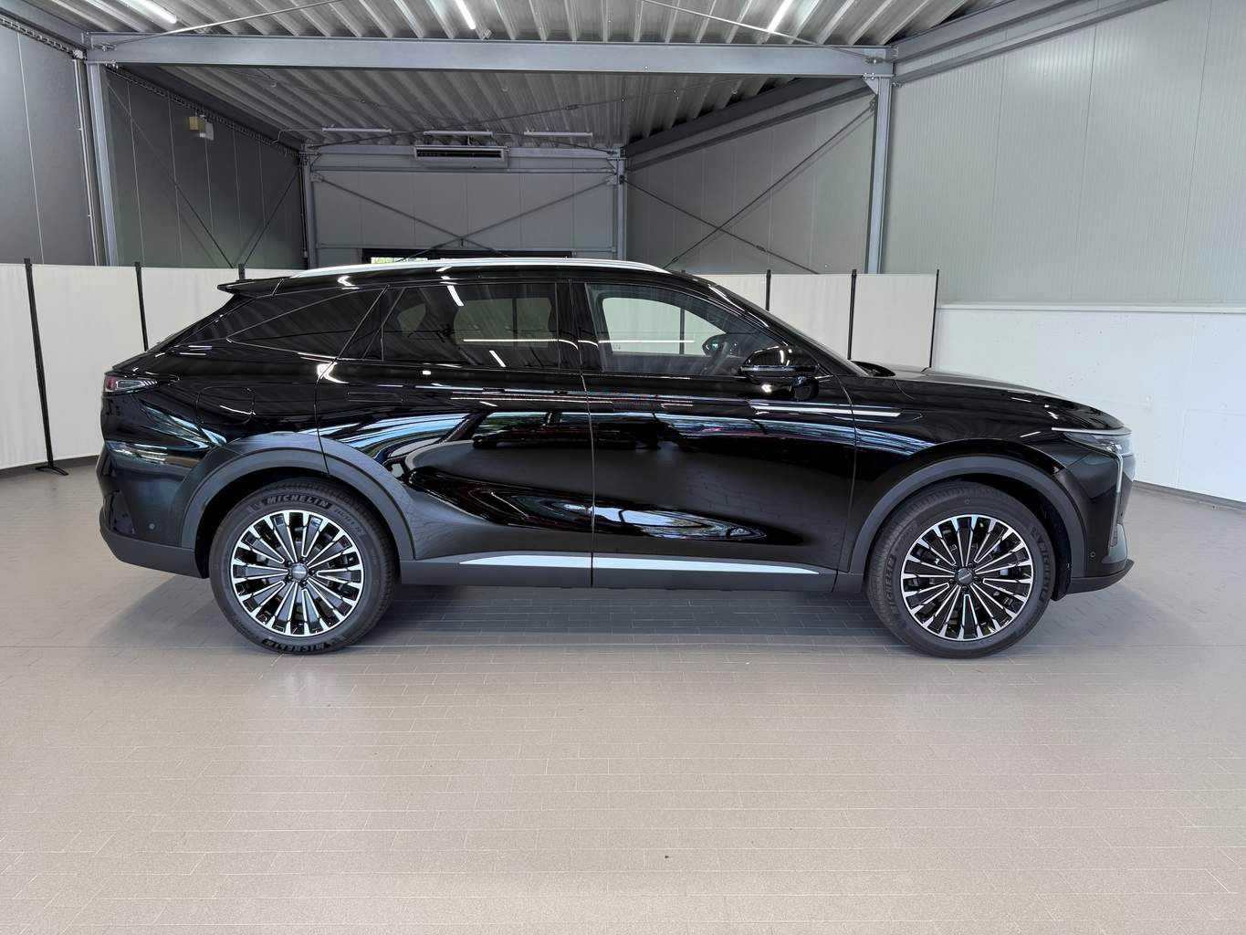 Omoda 9, Premium 1.5TGDI PHEV AWD - fotka 6