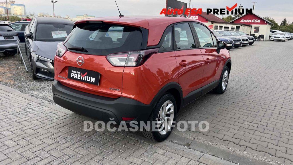 Opel Crossland X, 1.2T,1.maj,ČR - fotka 2