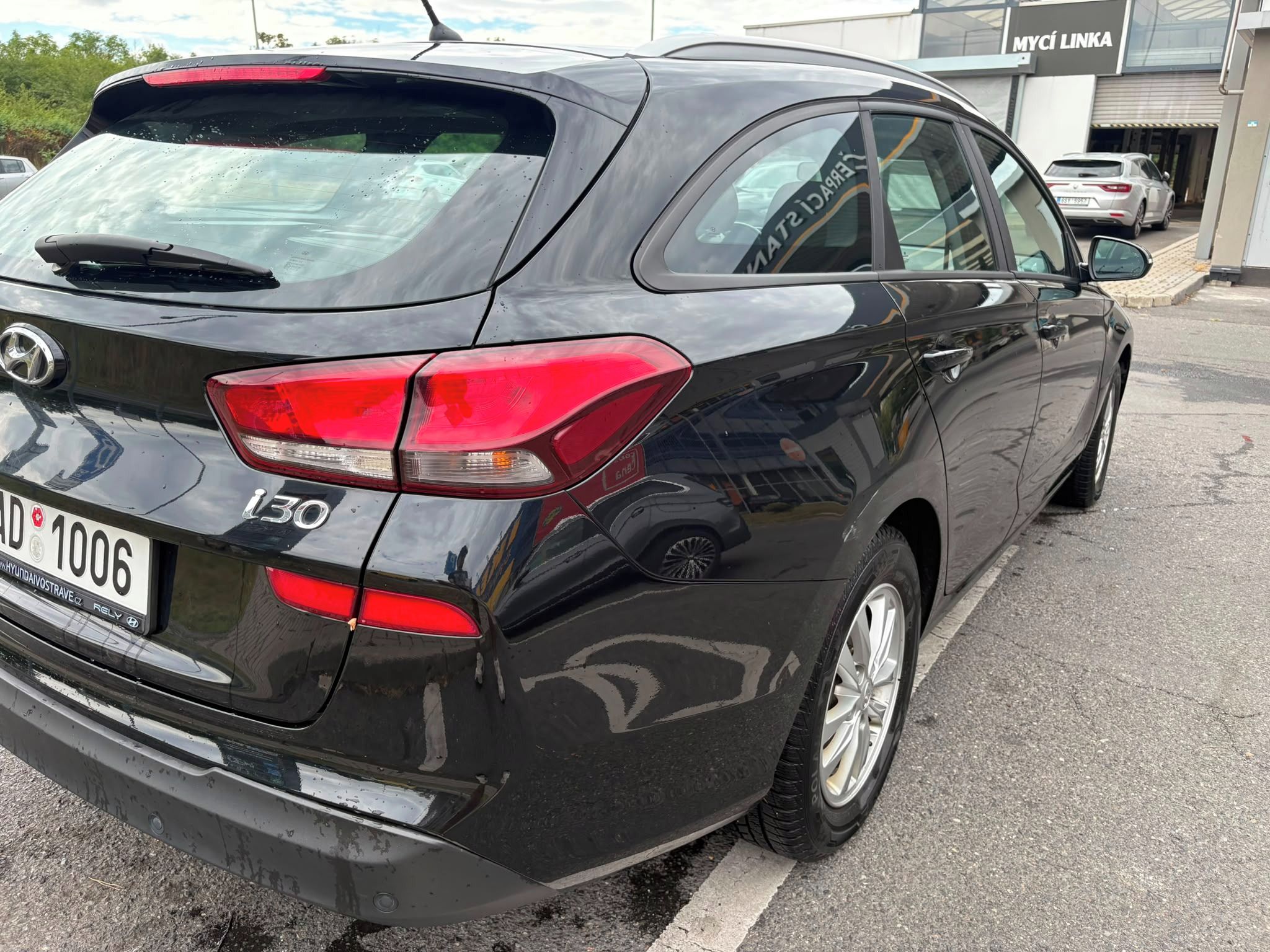 Hyundai i30, Hyundai i30 1.0 T-GDI Combi - fotka 4