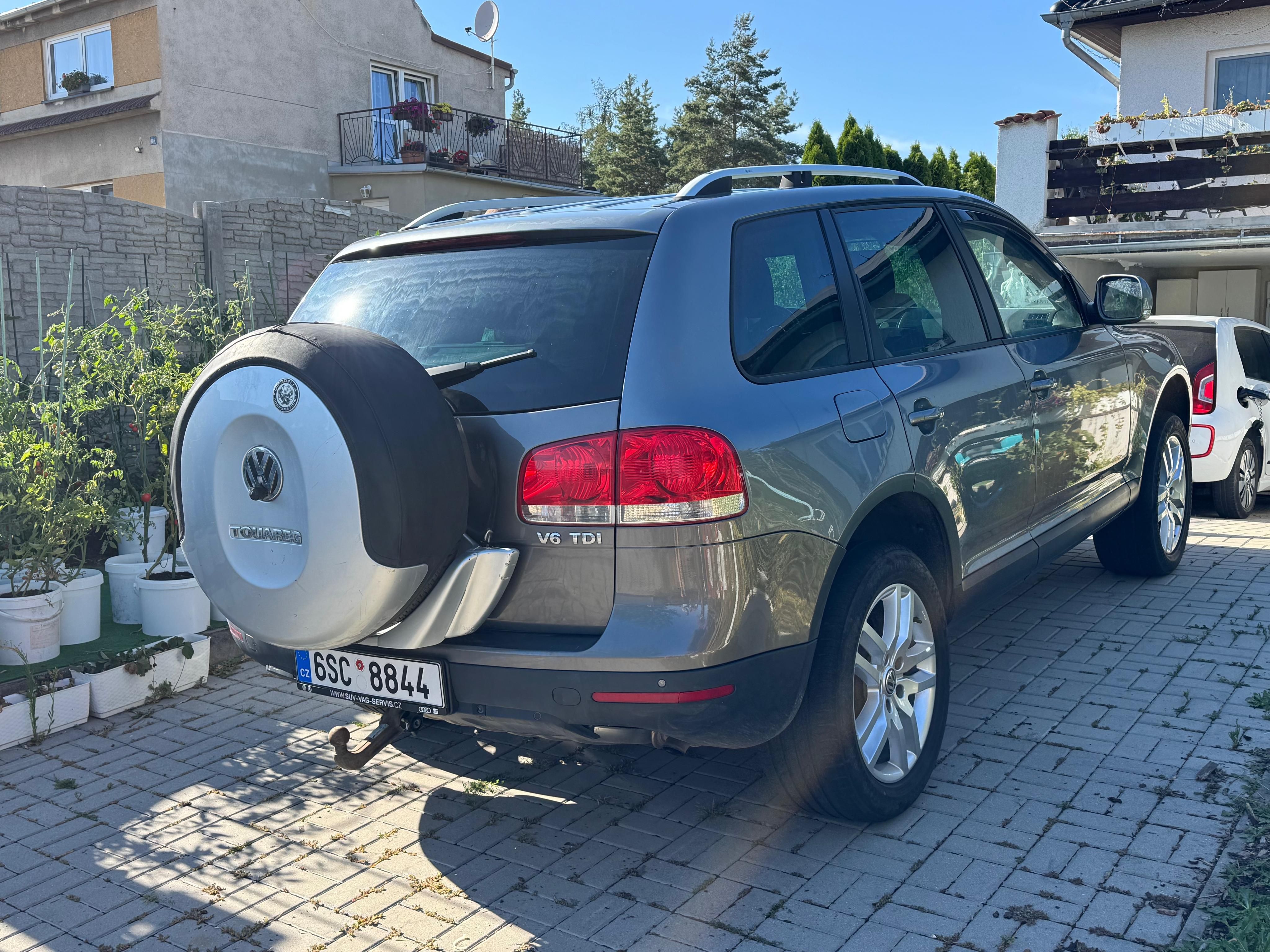 Volkswagen Touareg, 3.0 TDI V6 165kW po servisech! - fotka 4