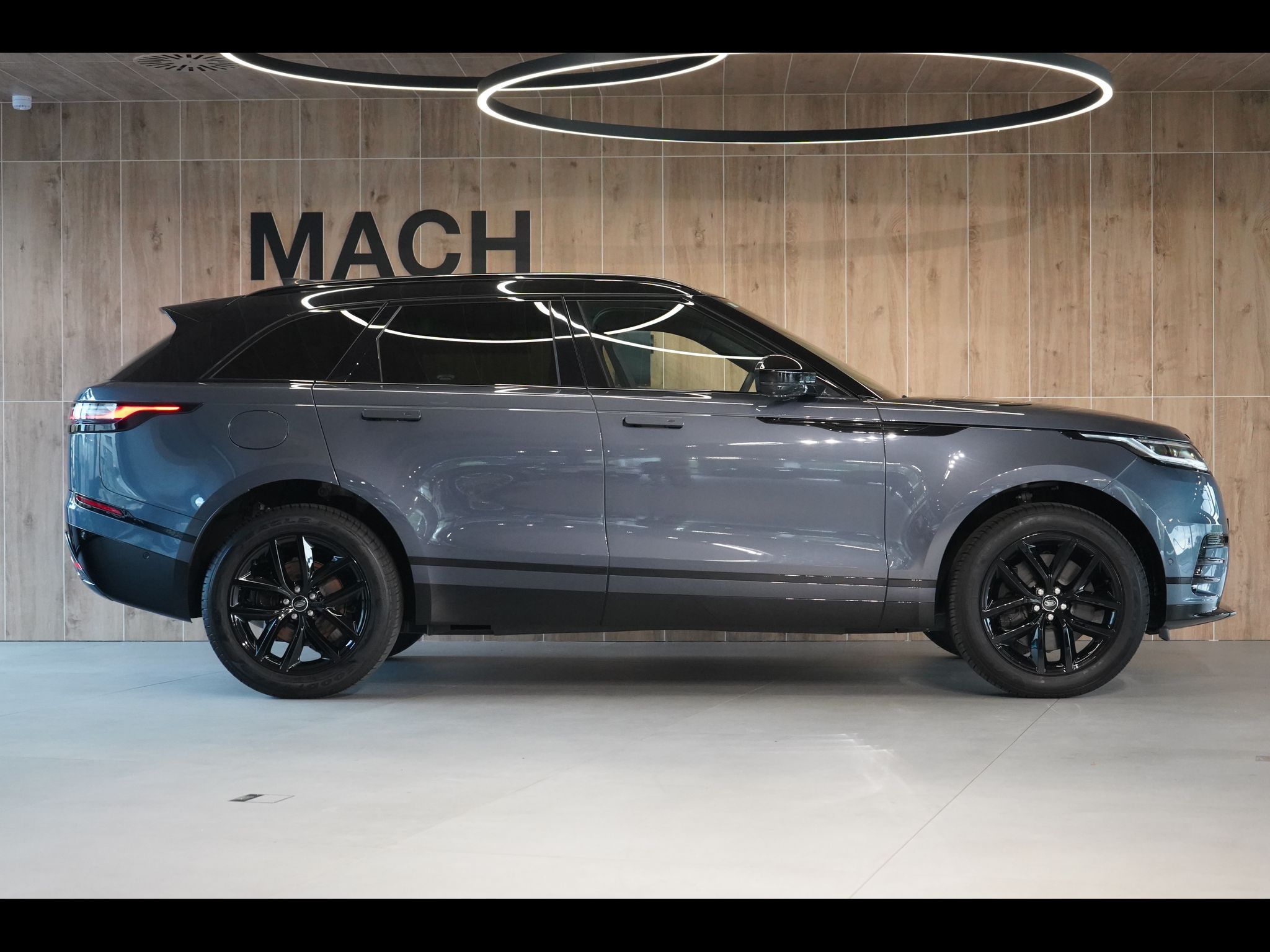 Land Rover Range Rover Velar, D300 AWD Dynamic SE, Tážné - fotka 6