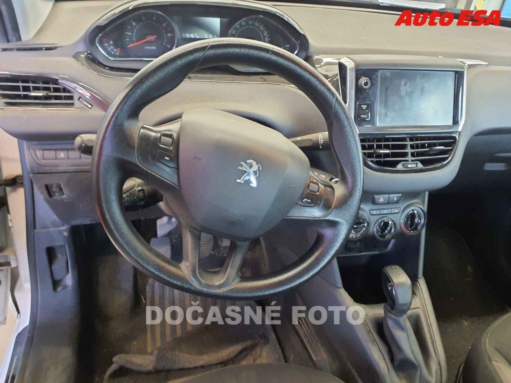 Peugeot 208, 1.2 VTi - fotka 3