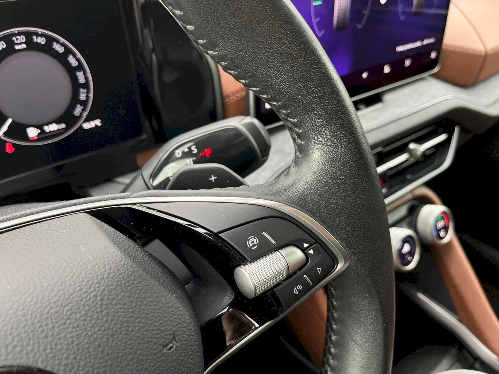 Škoda Kodiaq, 2.0 TDI 142 kW Excl. Selection - fotka 6