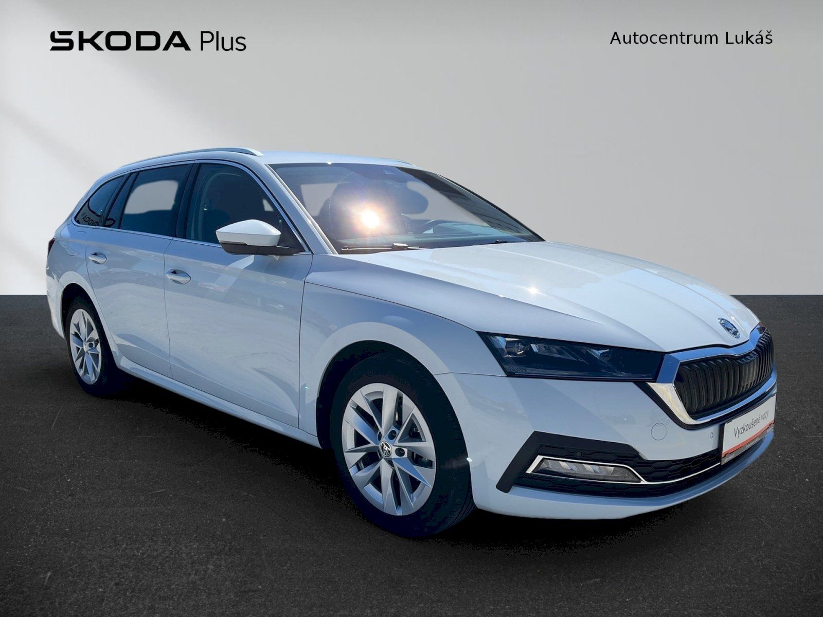 Škoda Octavia, COMBI STYLE 1.5 TSI 110 kW DSG - fotka 6