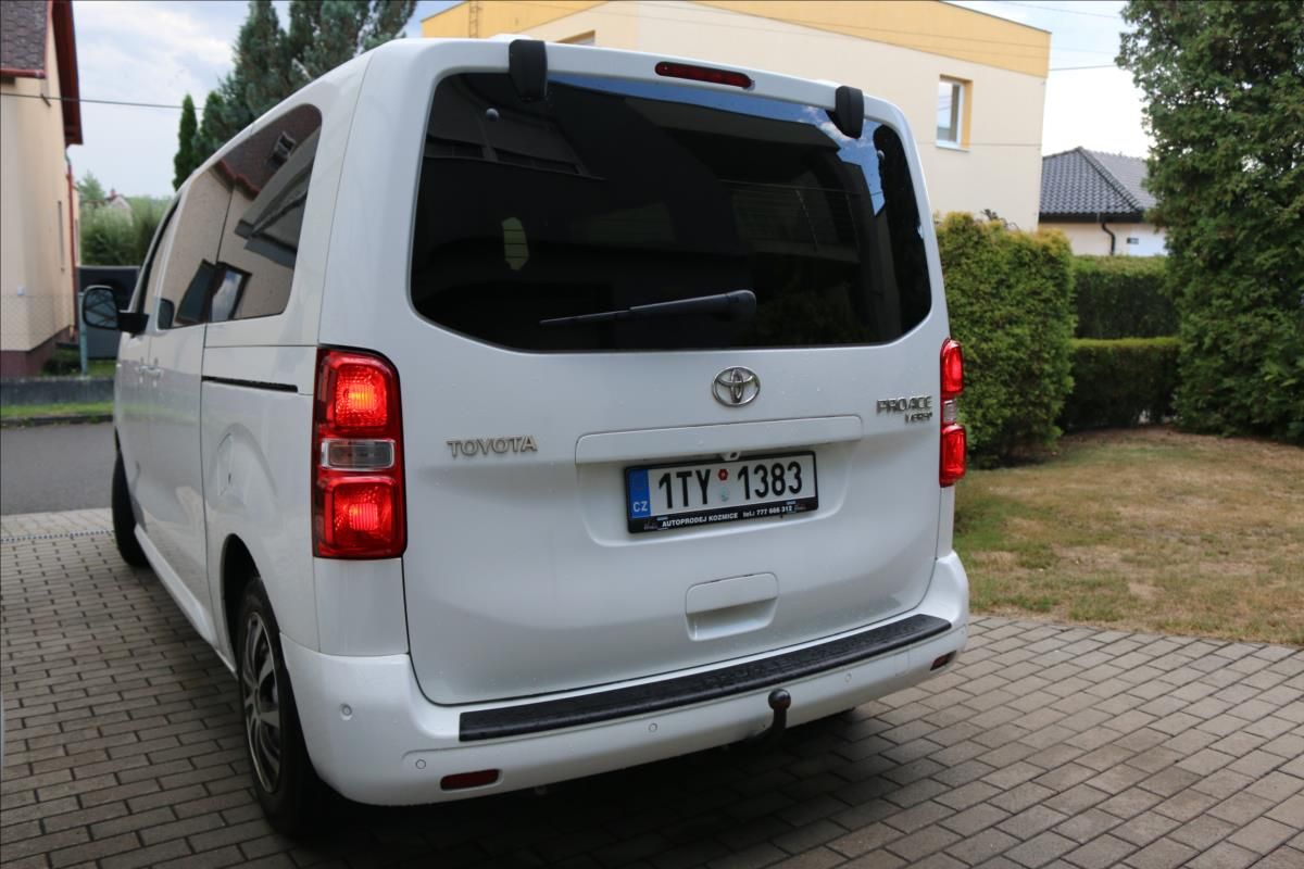 Toyota Proace Verso, 2,0 ČR1.maj.8 míst, DPH,Tažné - fotka 4