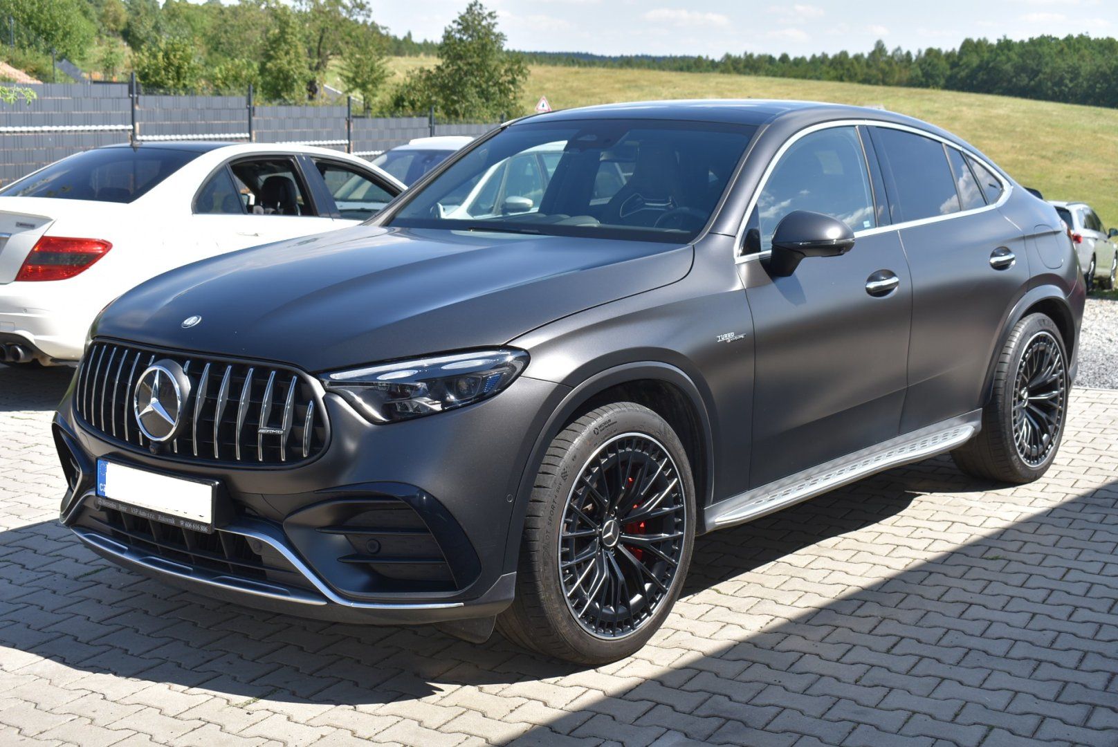 Mercedes-Benz GLC, AMG 63Se Performence Kupé - fotka 2