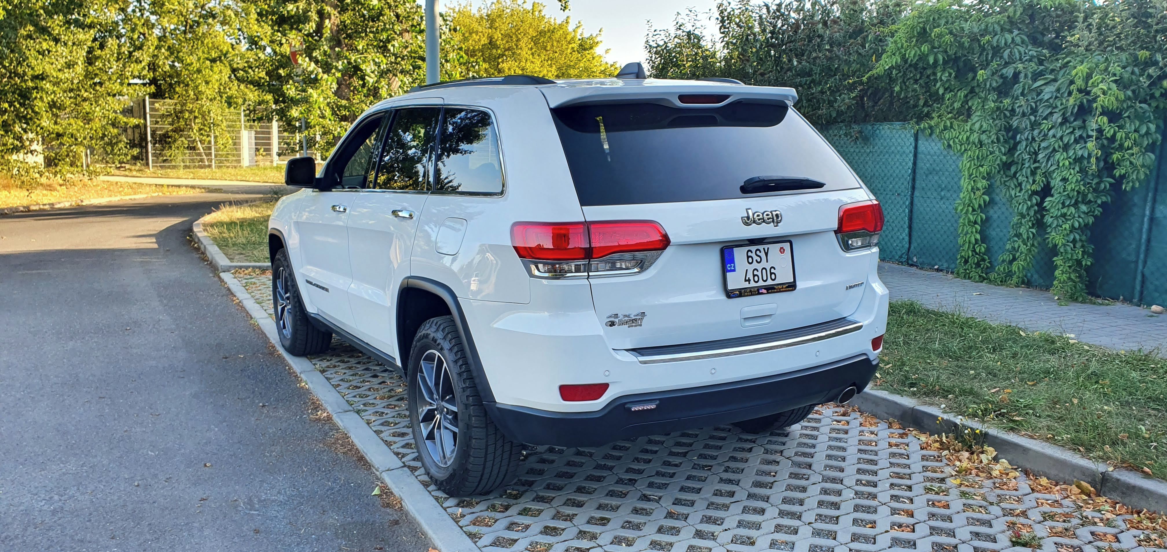 Jeep Grand Cherokee, 3.6 V6 Limited 4x4,Full servis - fotka 4