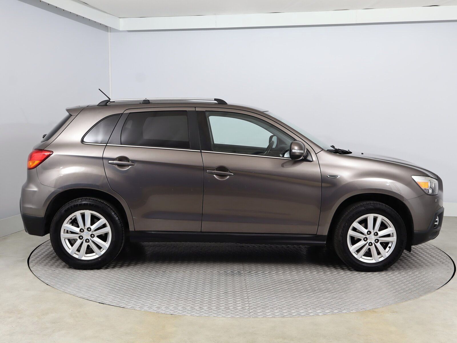 Mitsubishi ASX, 1.8 DI-D MIVEC, 4X4, Navi - fotka 6