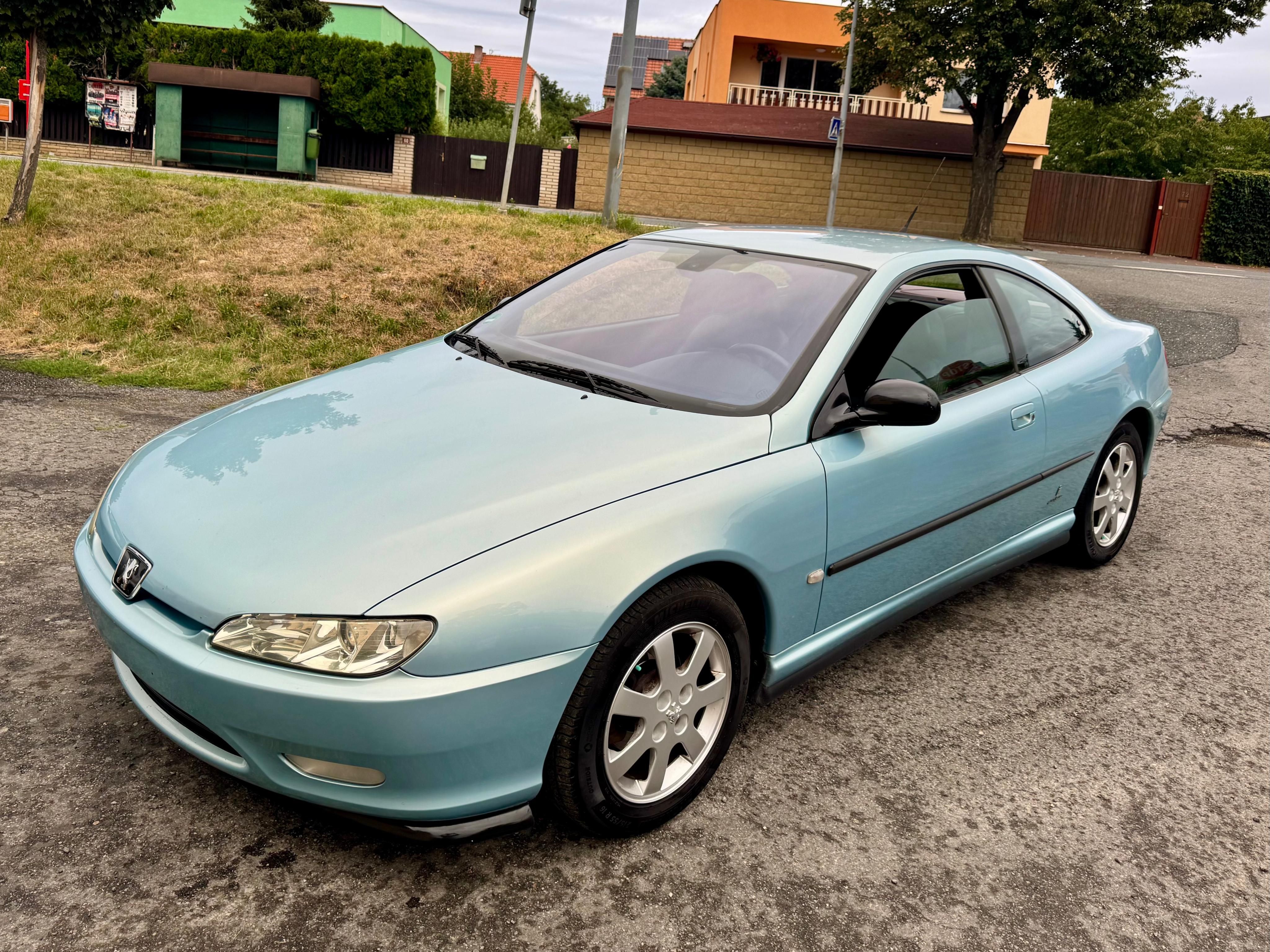 Peugeot 406, Coupe 2.2i 116kW. Pininfarina - fotka 6