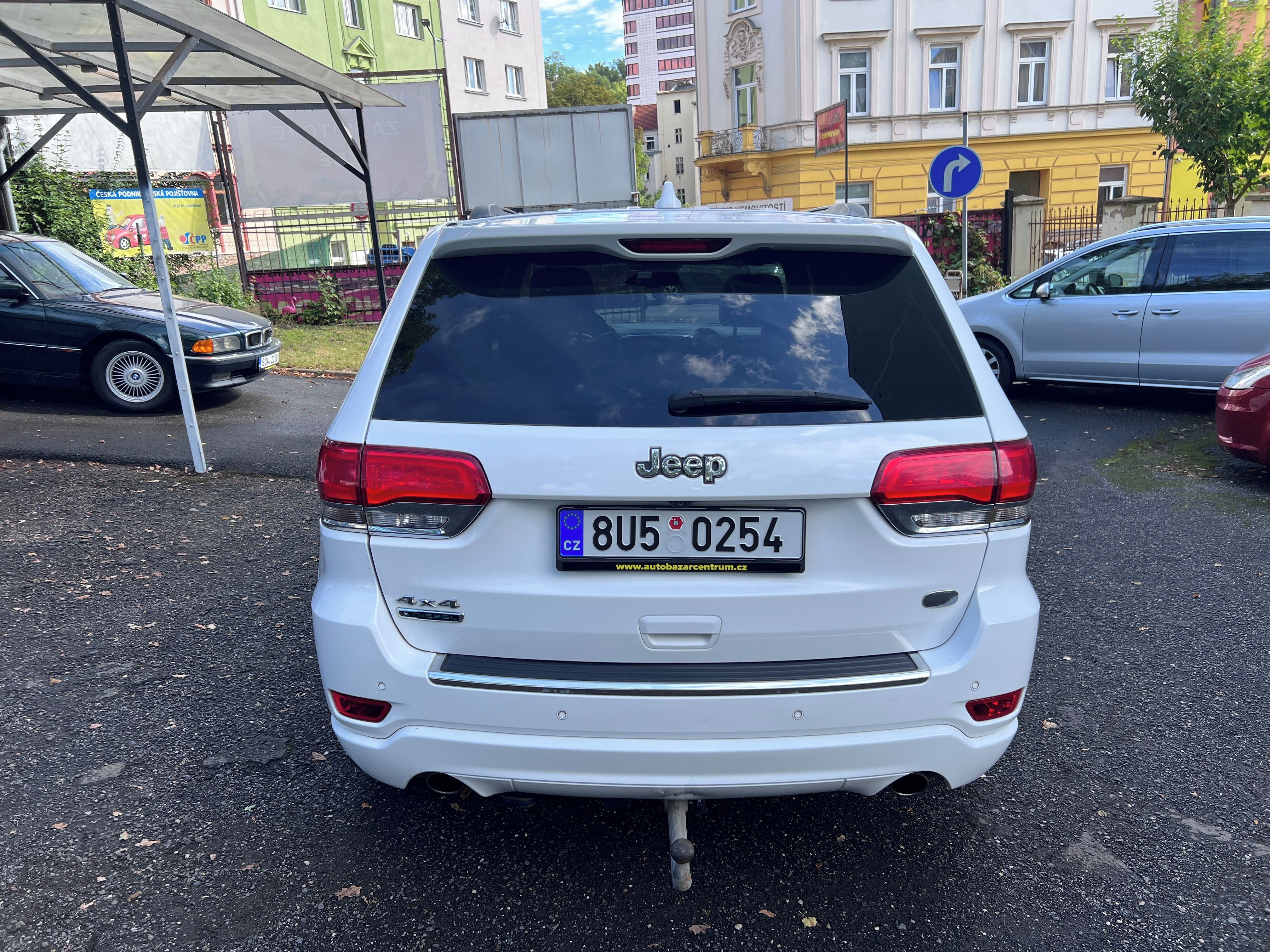 Jeep Grand Cherokee, Overland 3,0 CRDi 184 Kw - fotka 6
