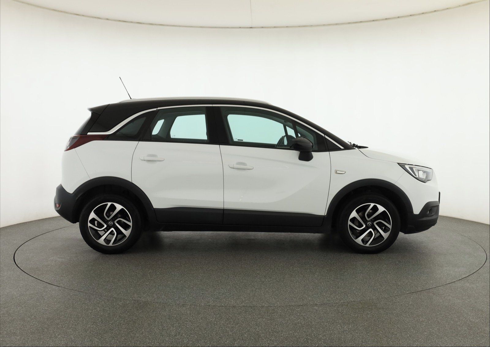 Opel Crossland, 1.2 Turbo, ČR,1.maj - fotka 6