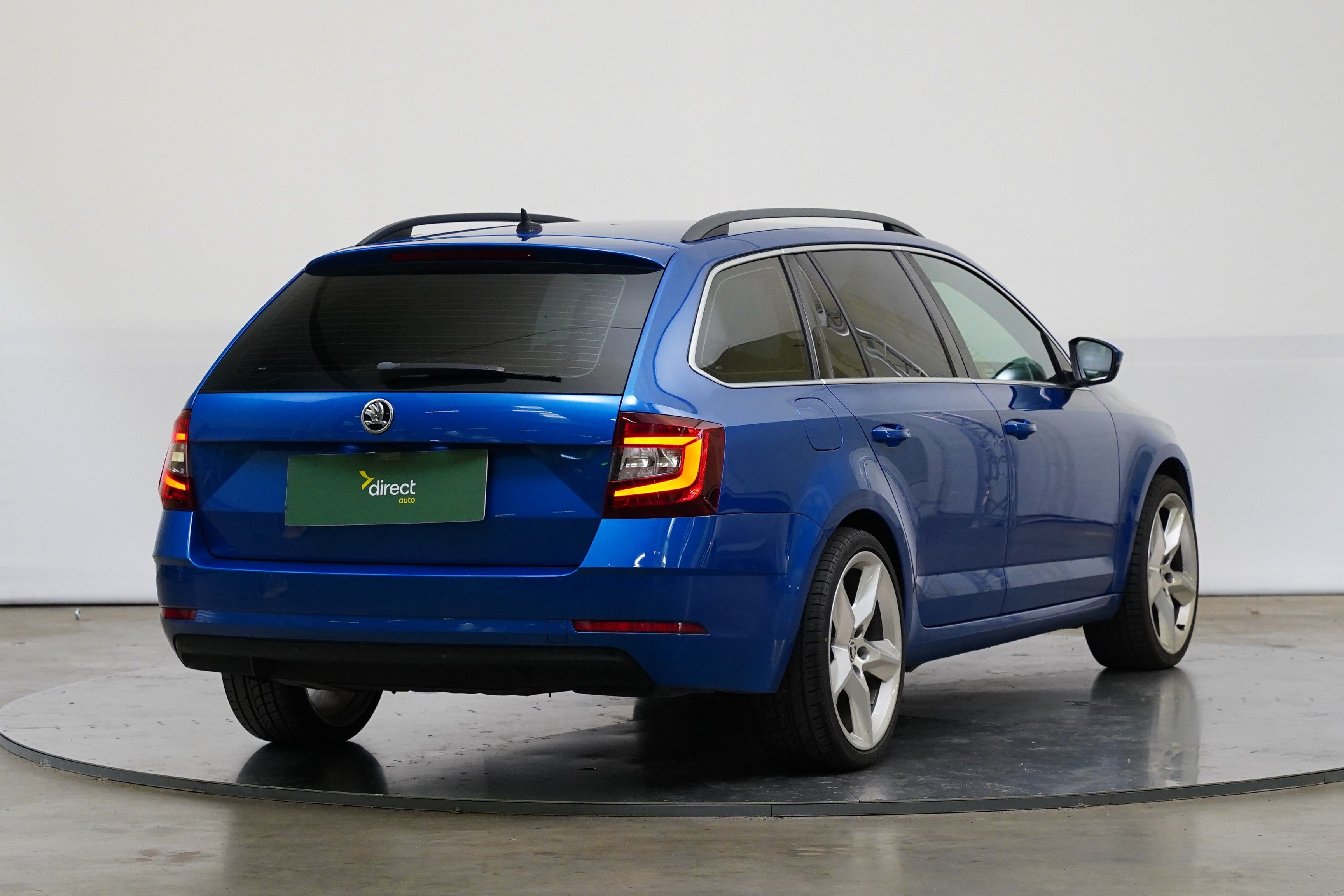Škoda Octavia, 1.6 TDI 85 kW Style - fotka 2