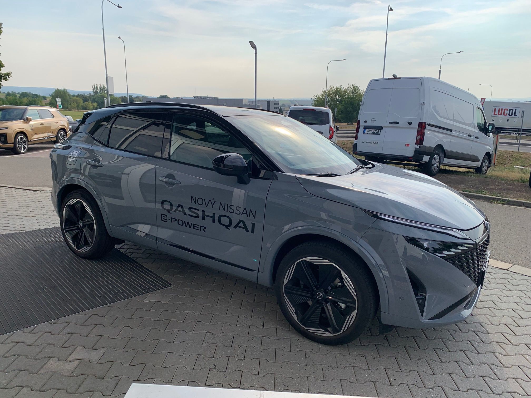 Nissan Qashqai, E-POWER N-Design+Comfort pack - fotka 3