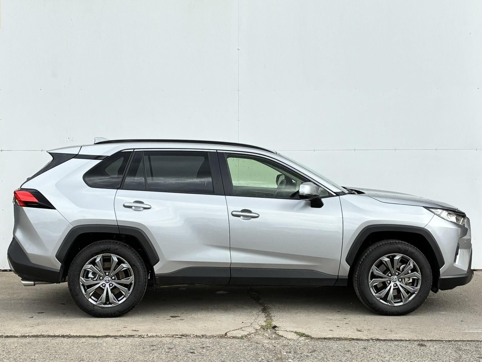 Toyota Rav4, 2.5 HSD e-CVT AWD Comfort Styl - fotka 3