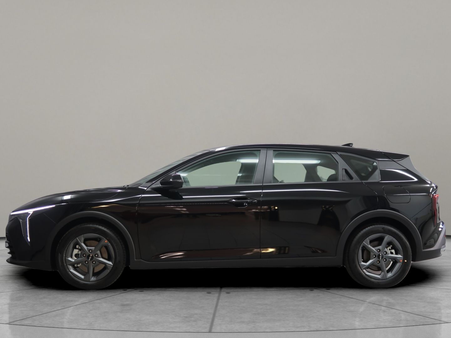 Kia K4, SPIN - vůz ve výrobě - fotka 5
