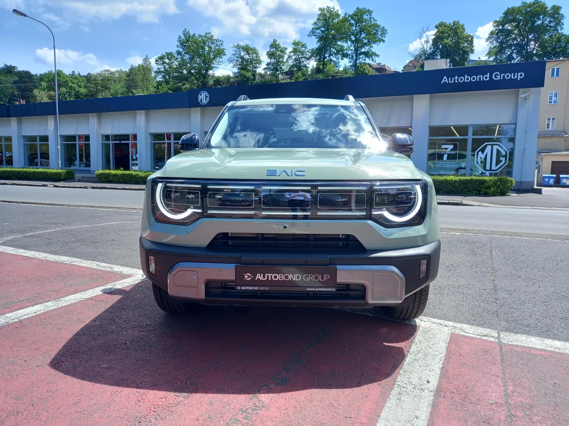 BAIC BJ30, ALL IN 1.5T 298kW HEV 4x4 - fotka 2