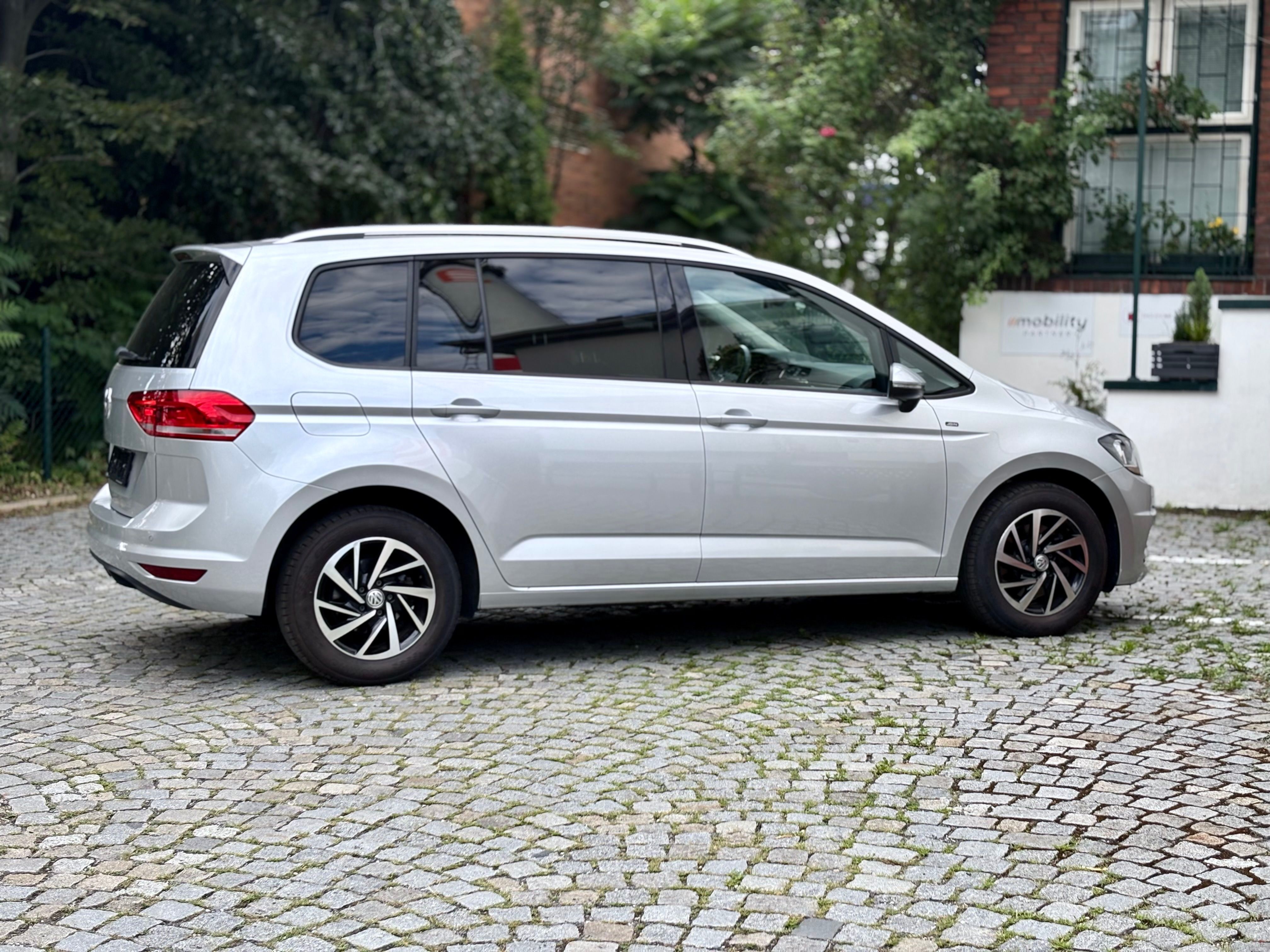 Volkswagen Touran, JOIN 1.4 TSI 110 kW 6MT - fotka 5