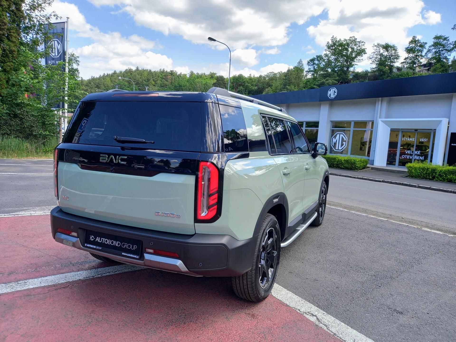 BAIC BJ30, ALL IN 1.5T 298kW HEV 4x4 - fotka 6