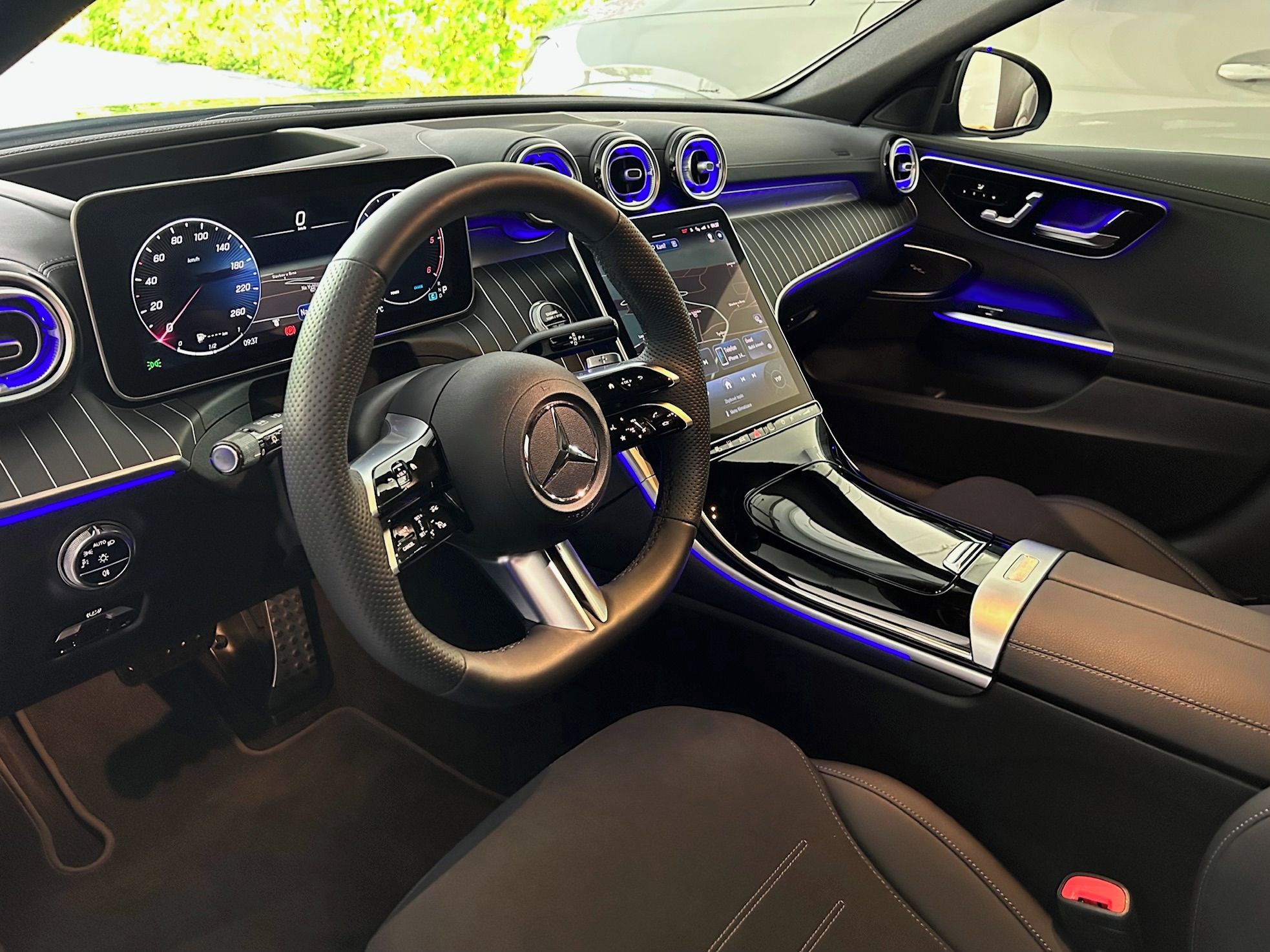 Mercedes-Benz Třídy C, AMG paket první majitel - fotka 5