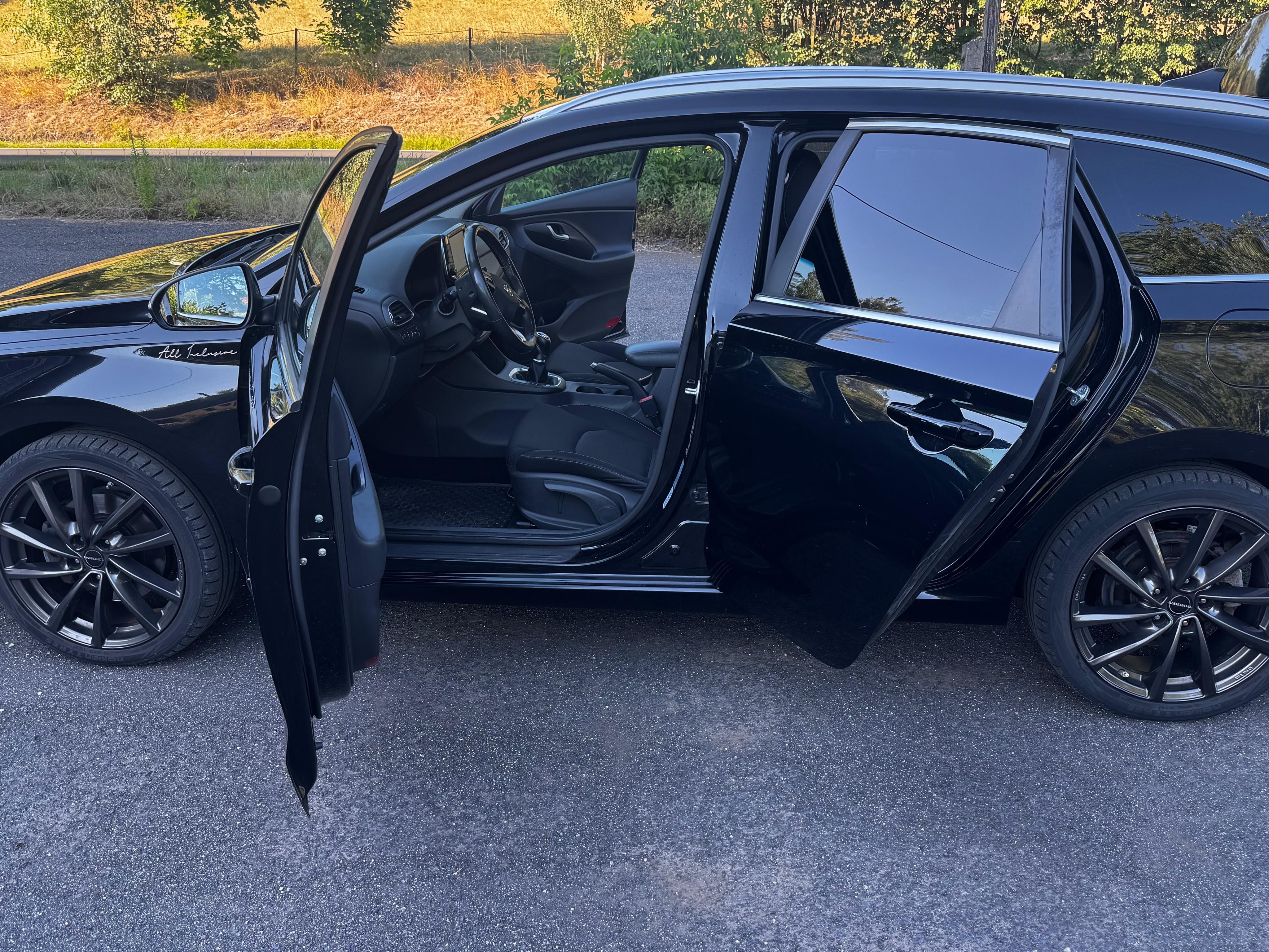 Hyundai i30, 1.4 T-GDi - fotka 3